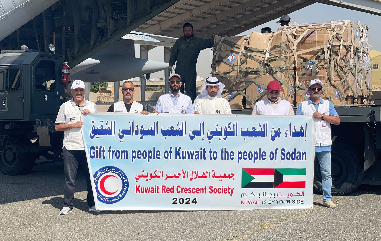 Dix tonnes d'aides humanitaires envoyées aujourd'hui au Soudan.