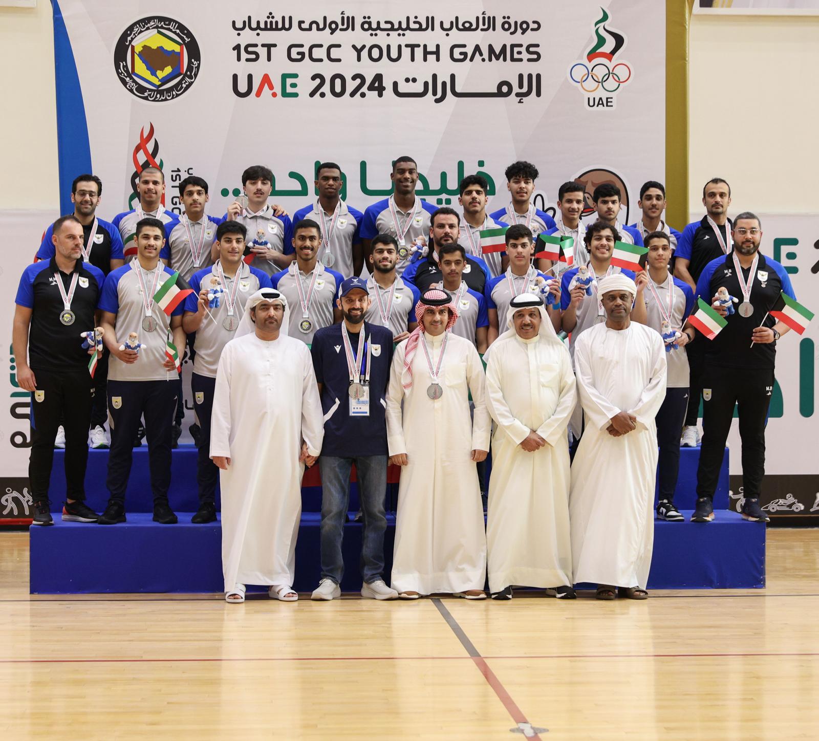 جانب من تتويج منتخب كرة اليد بقضية دورة الألعاب الخليجية للشباب