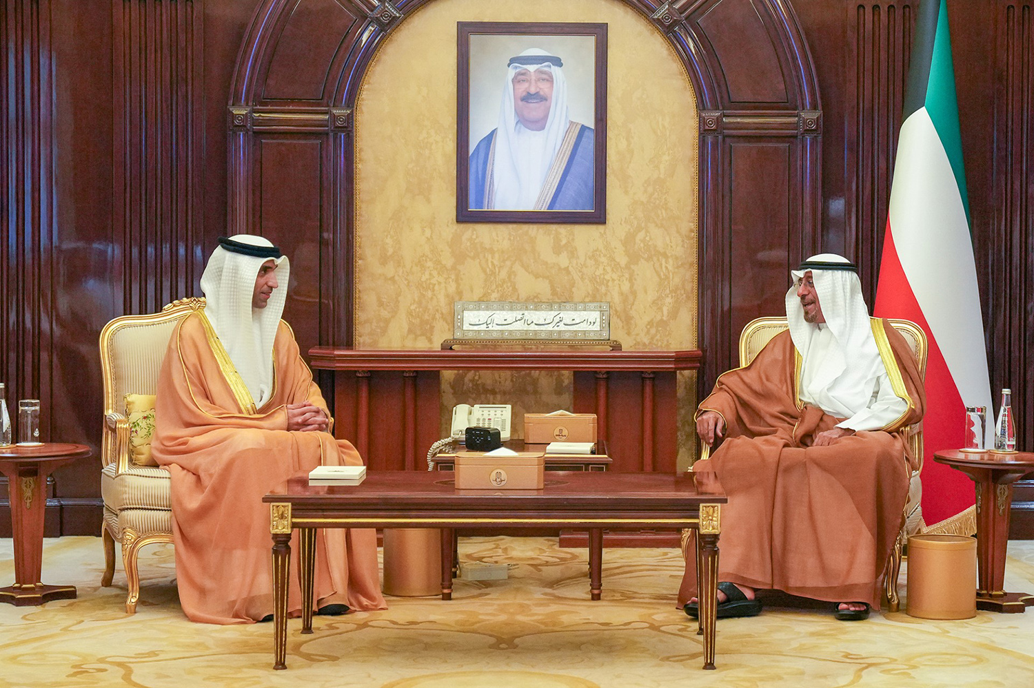 سمو رئيس مجلس الوزراء يستقبل وزير دولة للتجارة الخارجية بدولة الإمارات العربية المتحدة