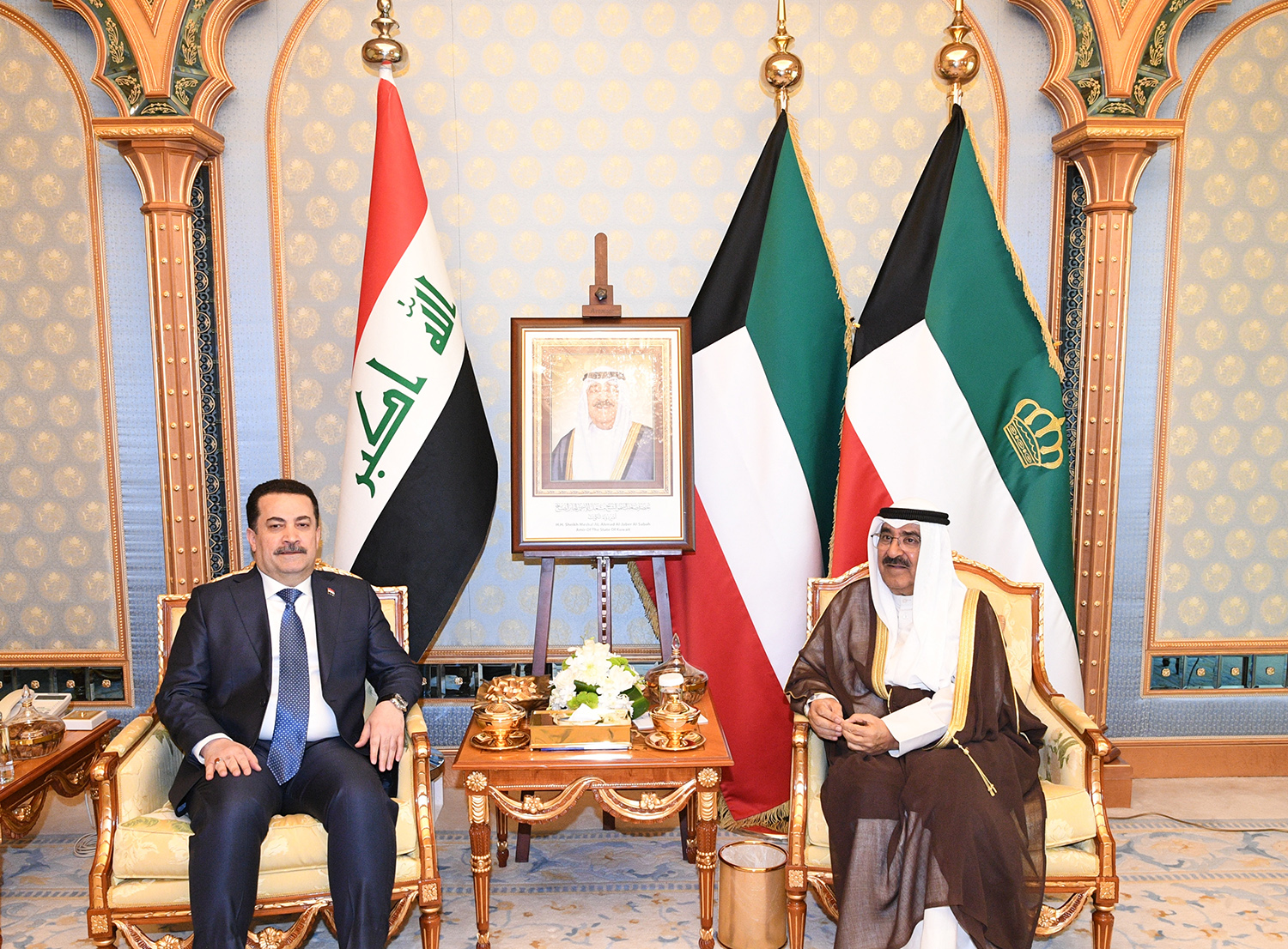 Kuwait Amir receives Iraqi PM