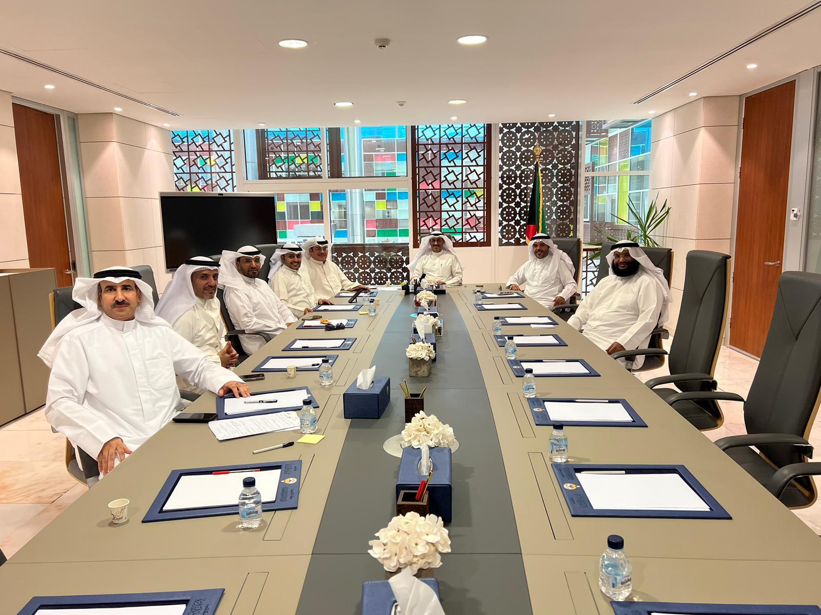 وكيل وزارة الشؤون الاجتماعية الكويتية بالإنابة عبدالعزيز المطيري يترأس  اجتماع اللجنة الخاصة بدعم الغارمين