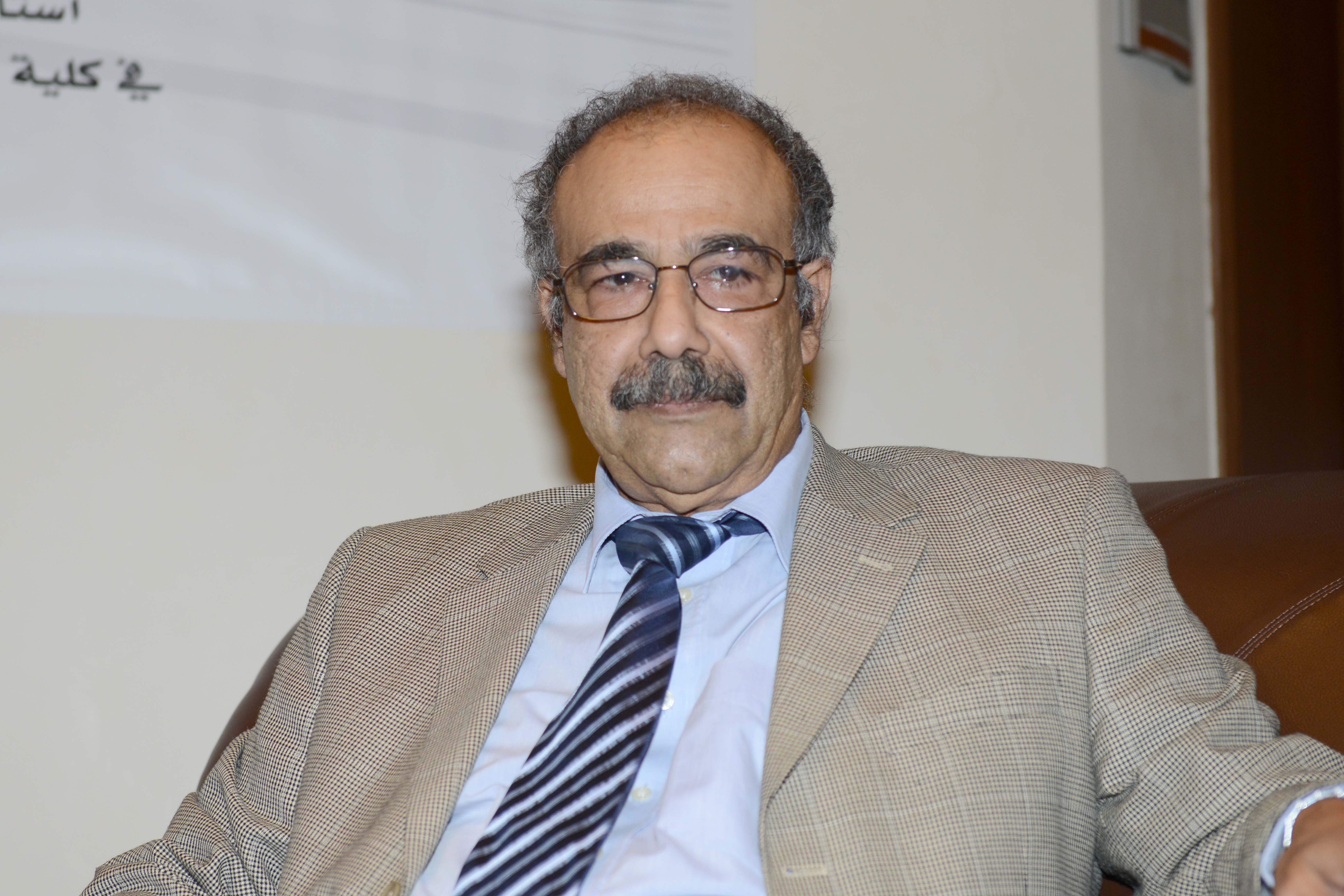 Le professeur de droit, Mohamad Al-Fayli.