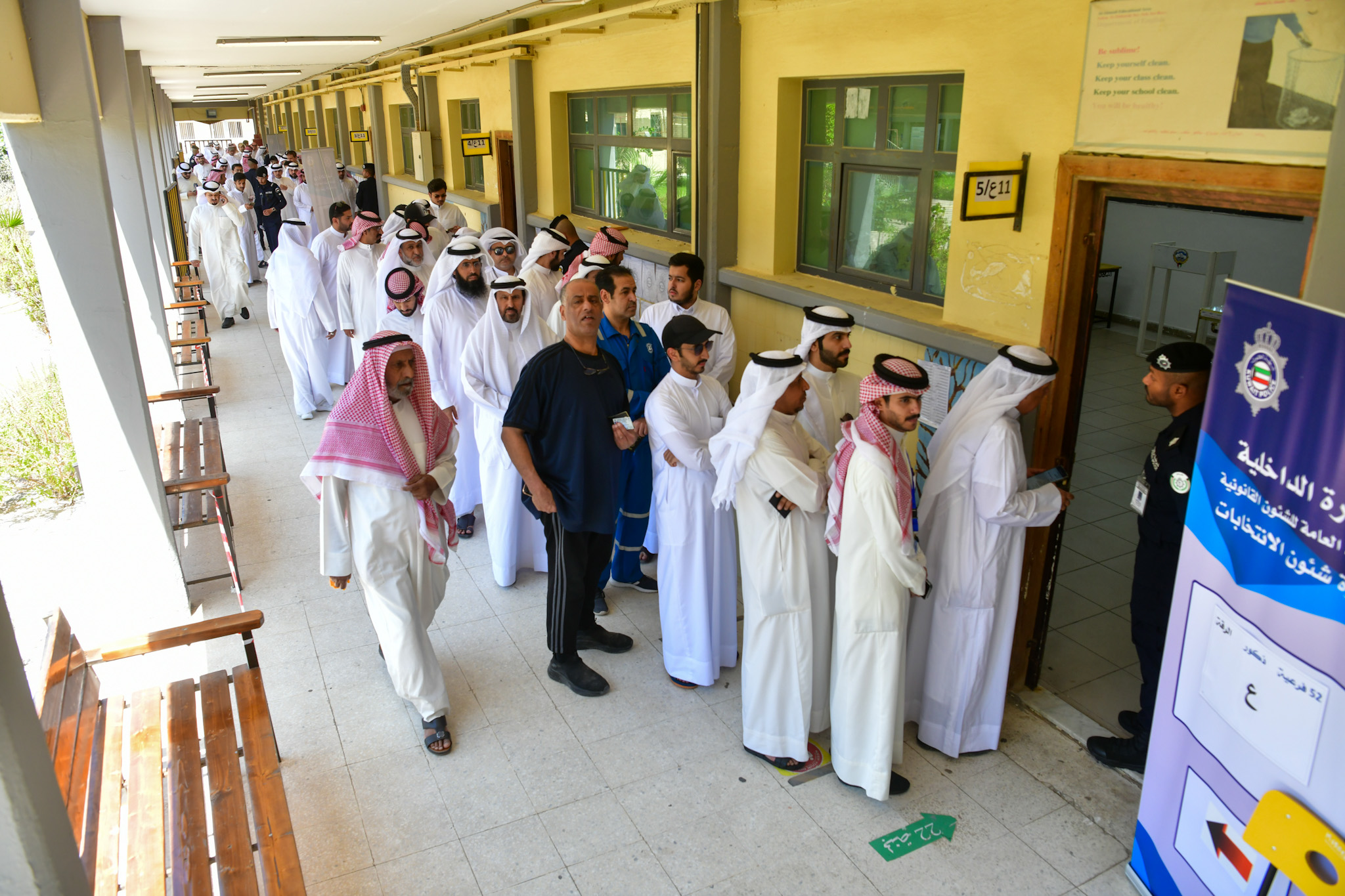 Polling stations open for Kuwait's '24 Nat'l Assembly elections