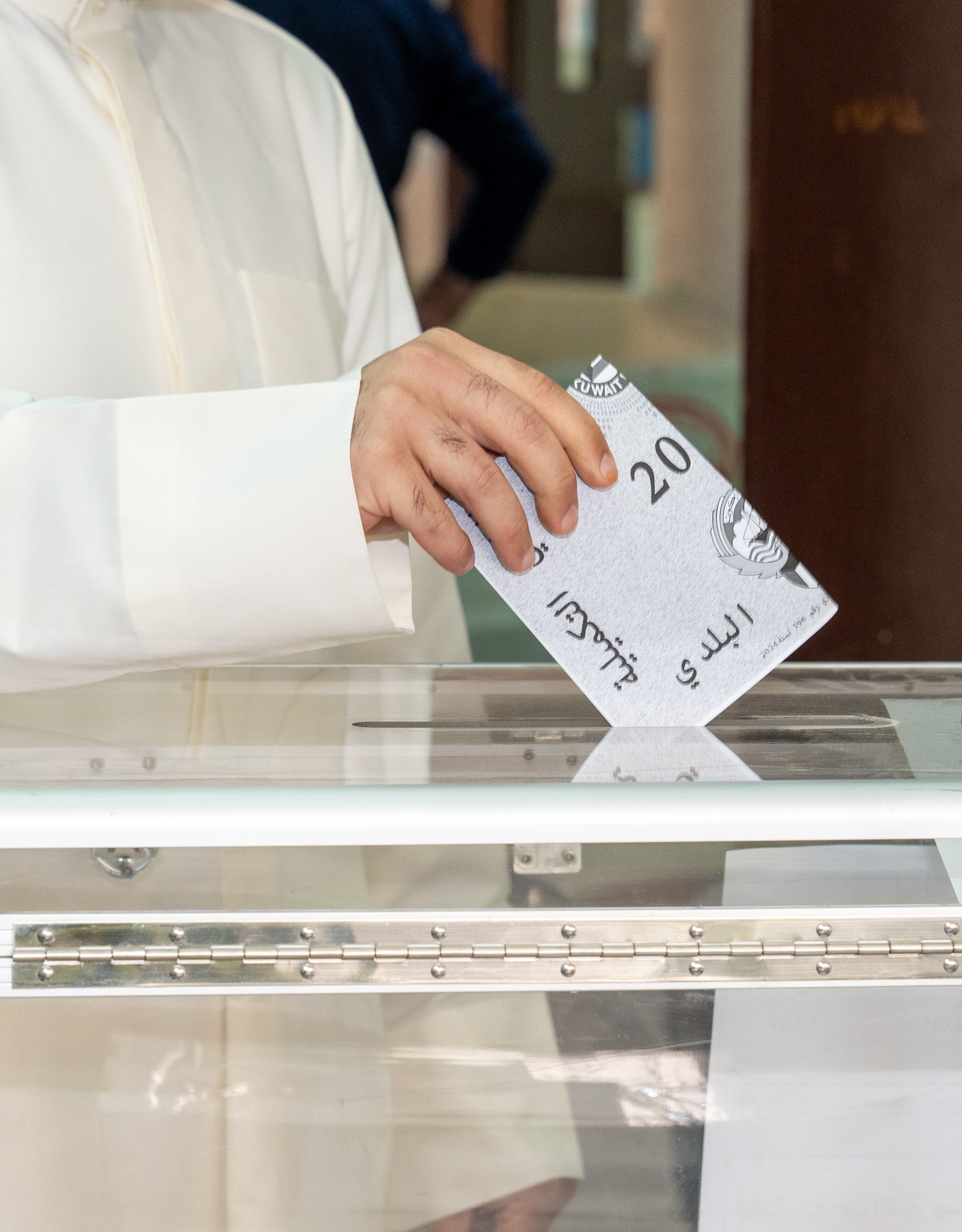 Kuwait municipal by-elections begin