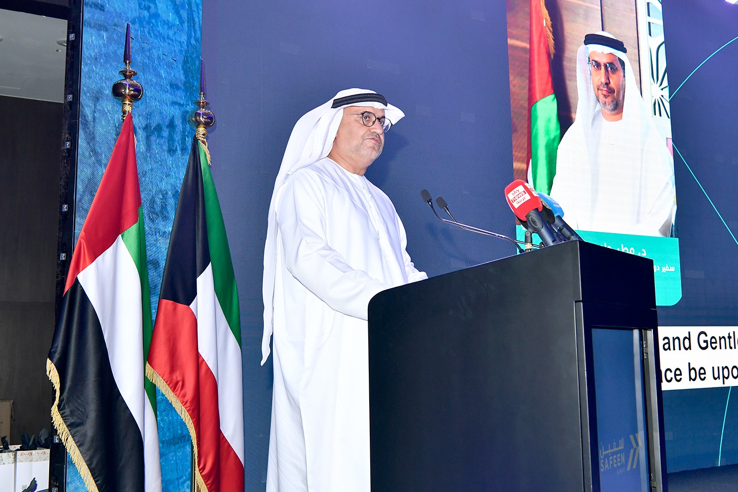 سفير دولة الامارات العربية المتحدة في الكويت الدكتور مطر حامد النيادي