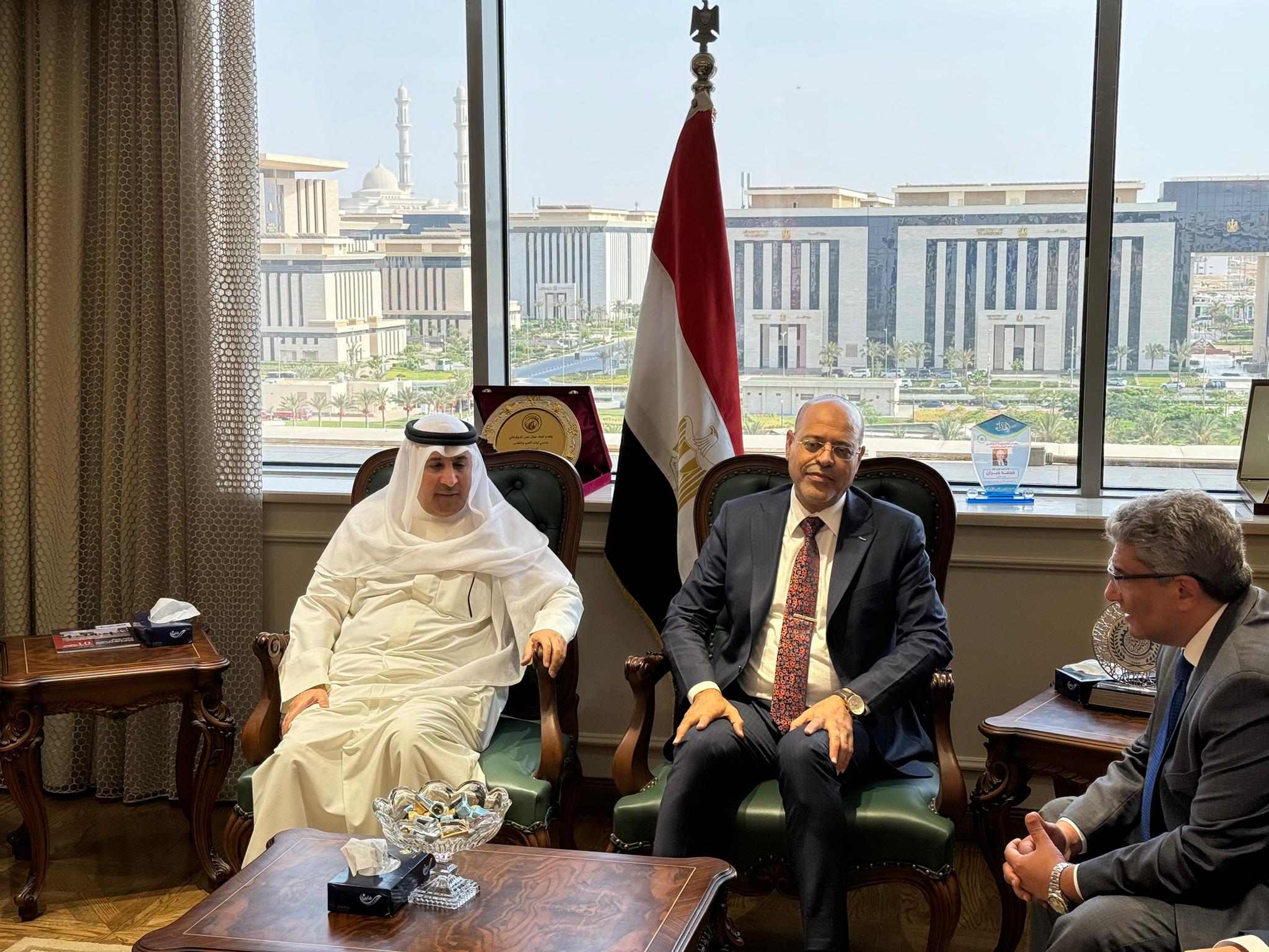 Kuwaiti Assistant FM for Consular Affairs Ambassador Aziz Al-Daihani 
with Egypt's Minister of Labor Mohammad Gibran