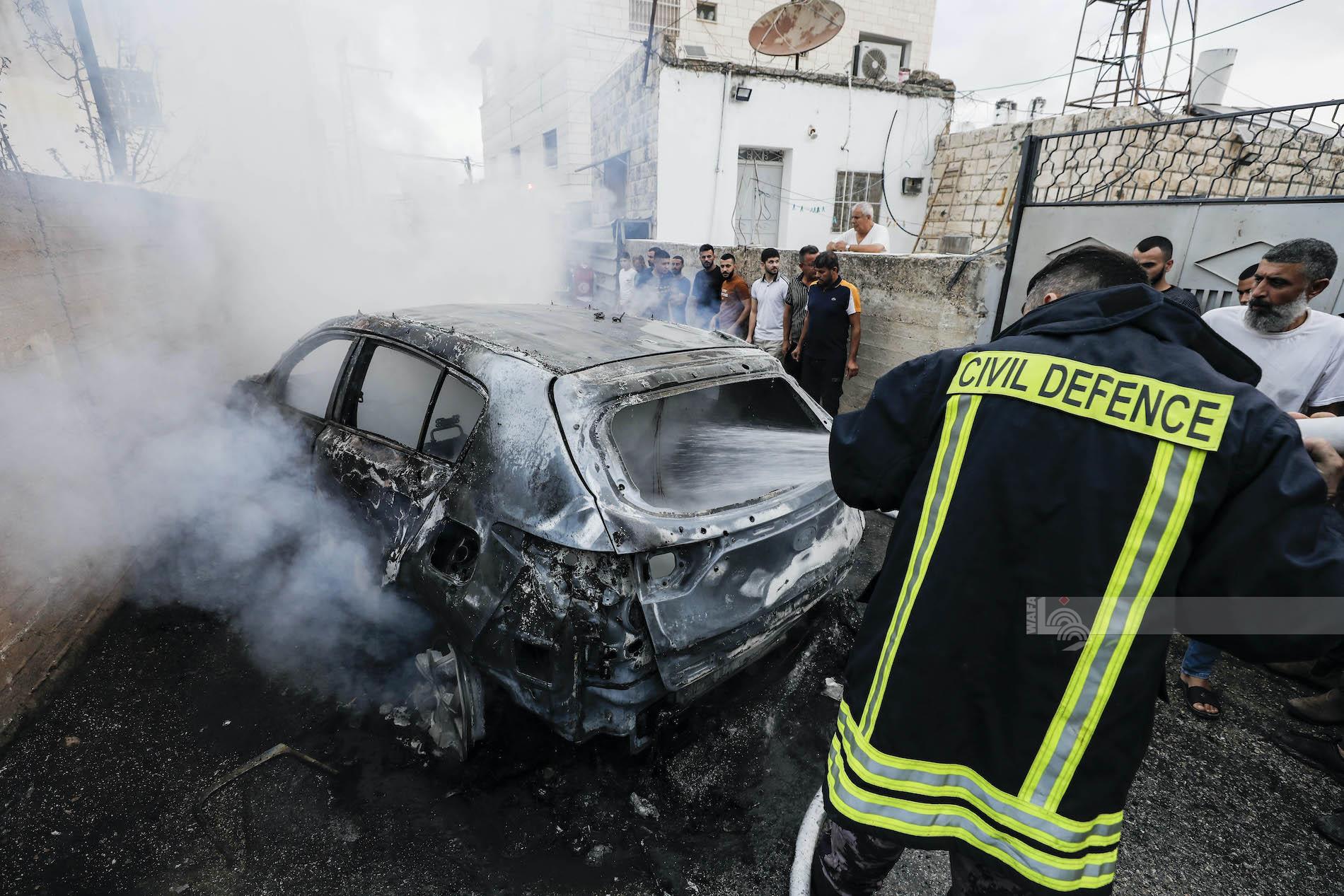 جانب من آثار قصف شنته قوات الاحتلال الإسرائيلي بطائرة مسيرة على بلدة جنوب (جنين) بالضفة الغربية