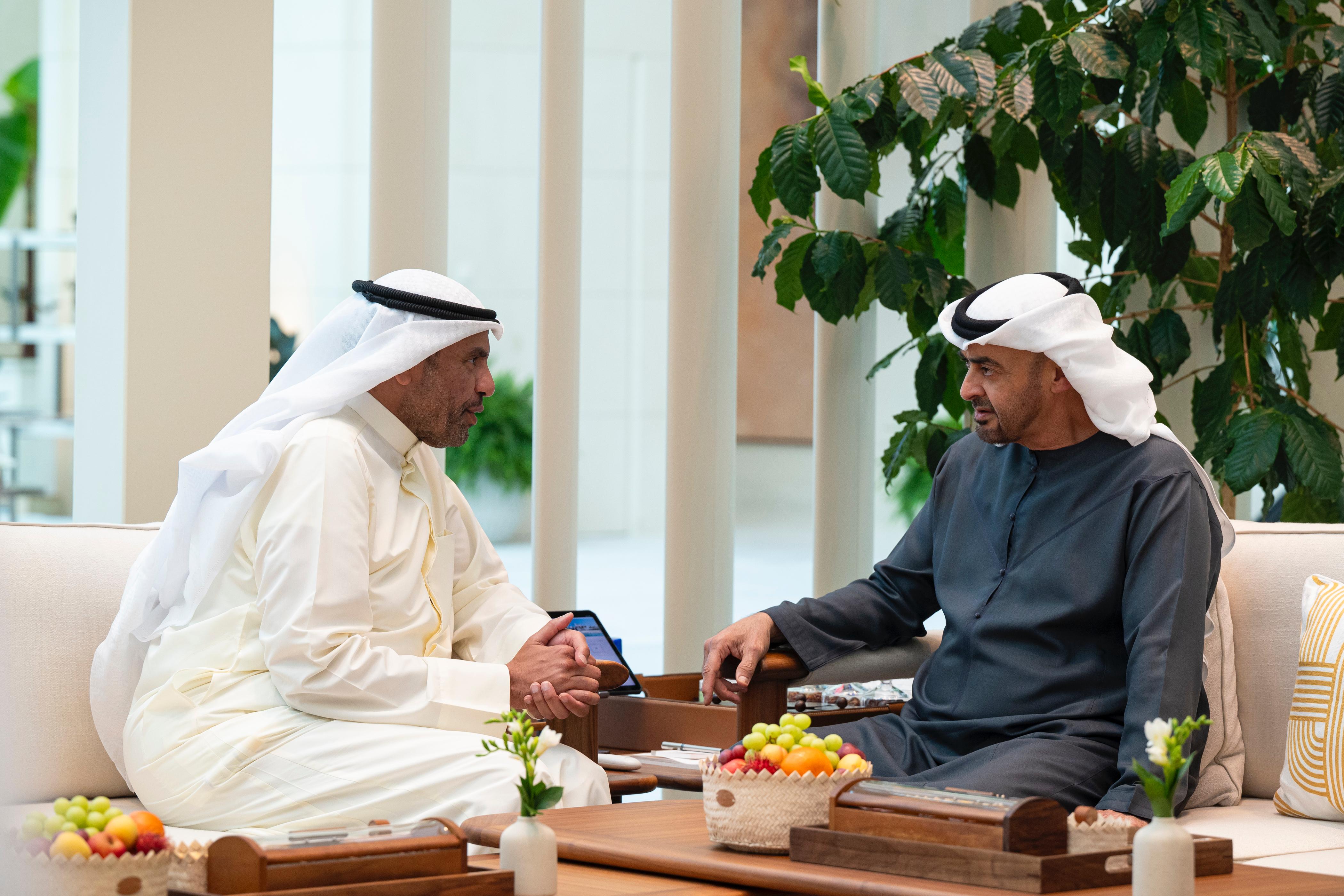 UAE Pres. receives Kuwaiti FM