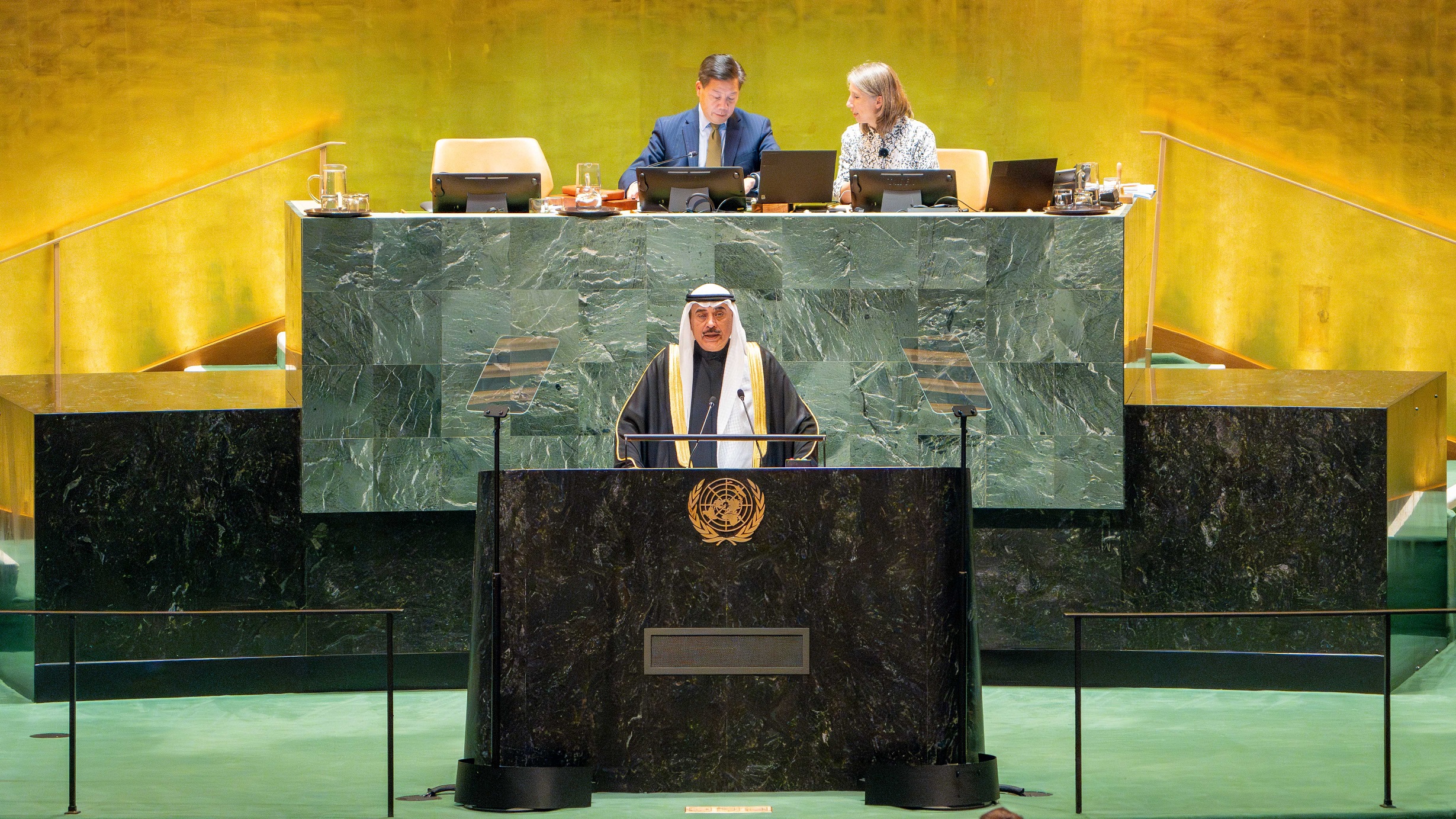 ممثل حضرة صاحب السمو أمير البلاد الشيخ مشعل الأحمد الجابر الصباح سمو ولي العهد الشيخ صباح خالد الحمد الصباح يلقي كلمة دولة الكويت في المناقشة العامة للدورة الـ 79 للجمعية العامة للأمم المتحدة بمقر المنظمة في نيويورك