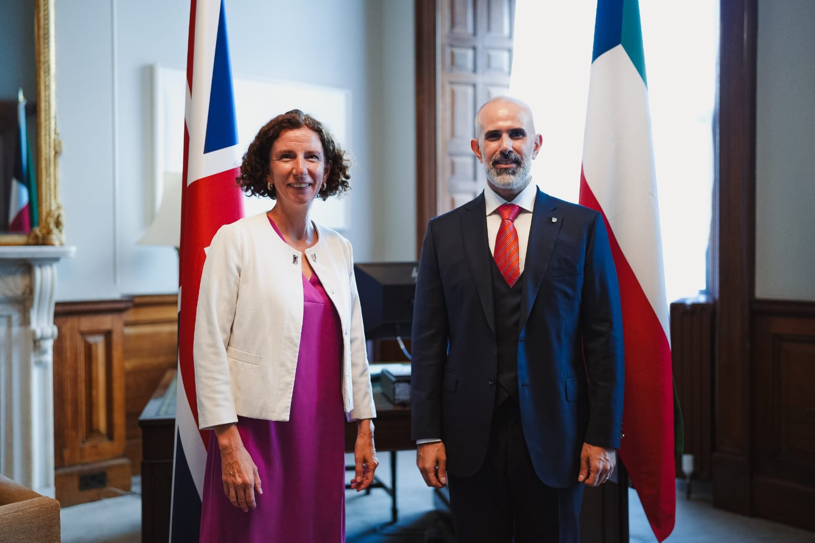 Kuwait Deputy FM meets with UK Development Min.