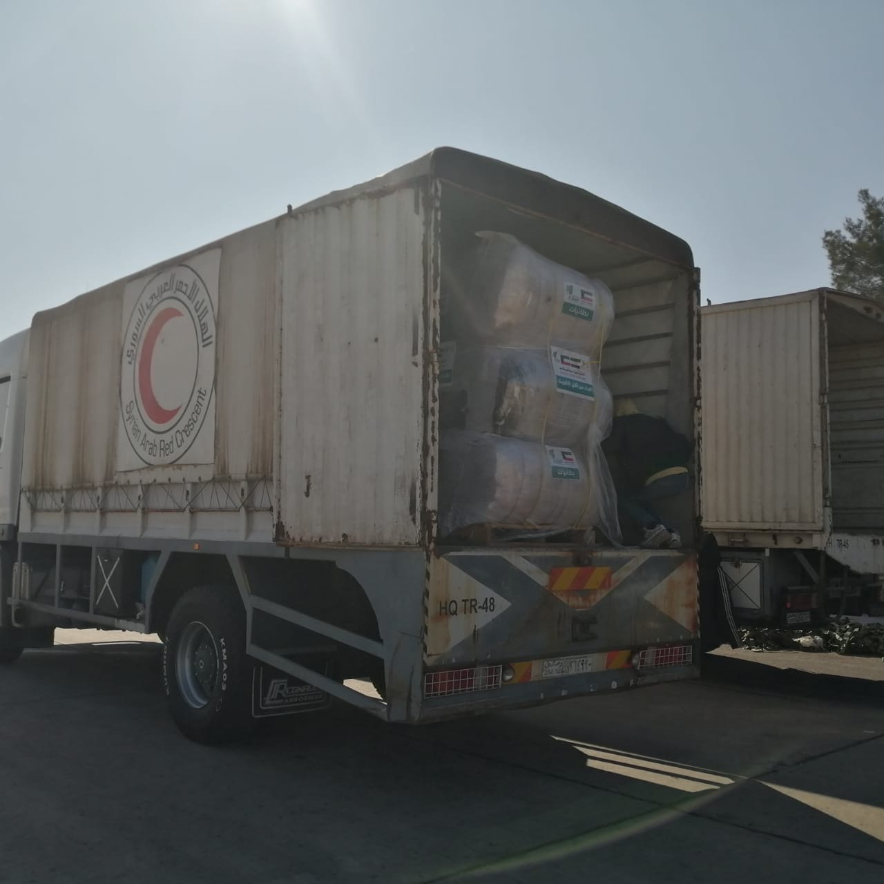 Kuwait 8th aid plane carrying food and winter supplies to people in need
