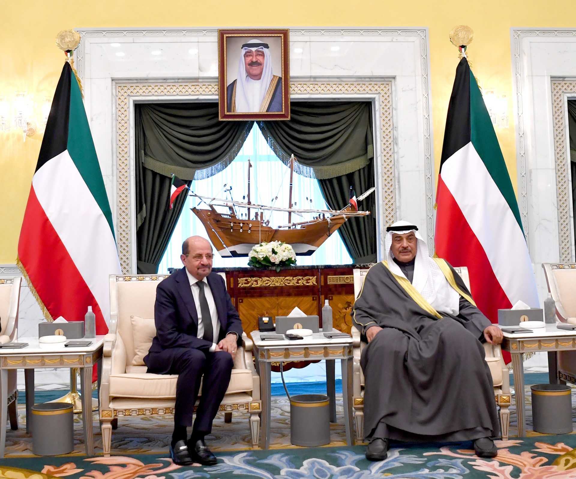 His Highness the Crown Prince Sheikh Sabah Khaled Al-Hamad Al-Sabah received visiting Yemeni Foreign Minister Dr. Shaya Zindani