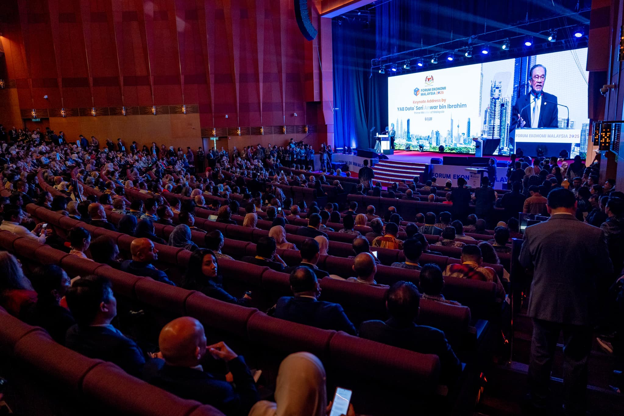 Malaysian Prime Minister Anwar Ibrahim during his opening speech at the Malaysian Economic Forum 2025