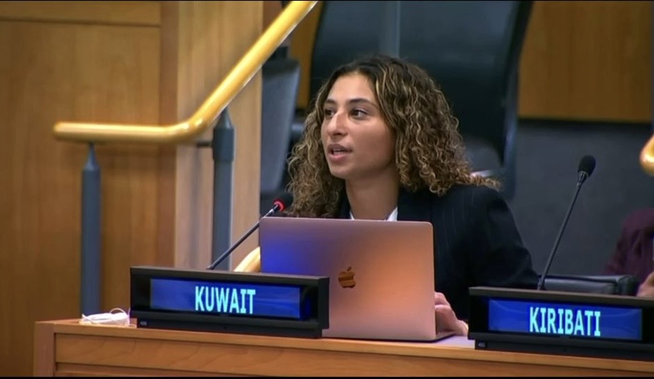الملحق الدبلوماسي سارة الحساوي أمام اللجنة الثانية للجمعية العامة للأمم المتحدة