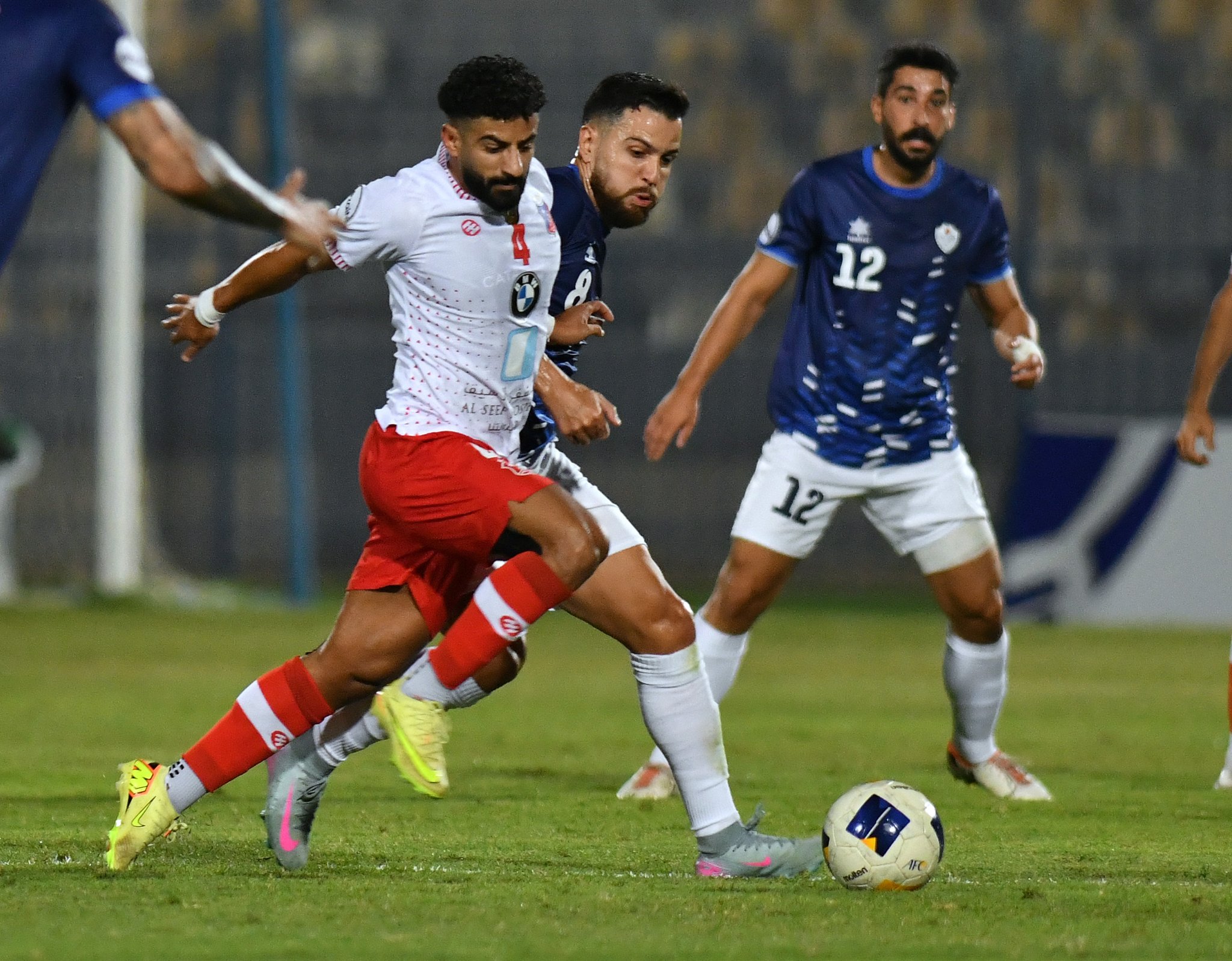 جانب من مباراة الكويت والشباب