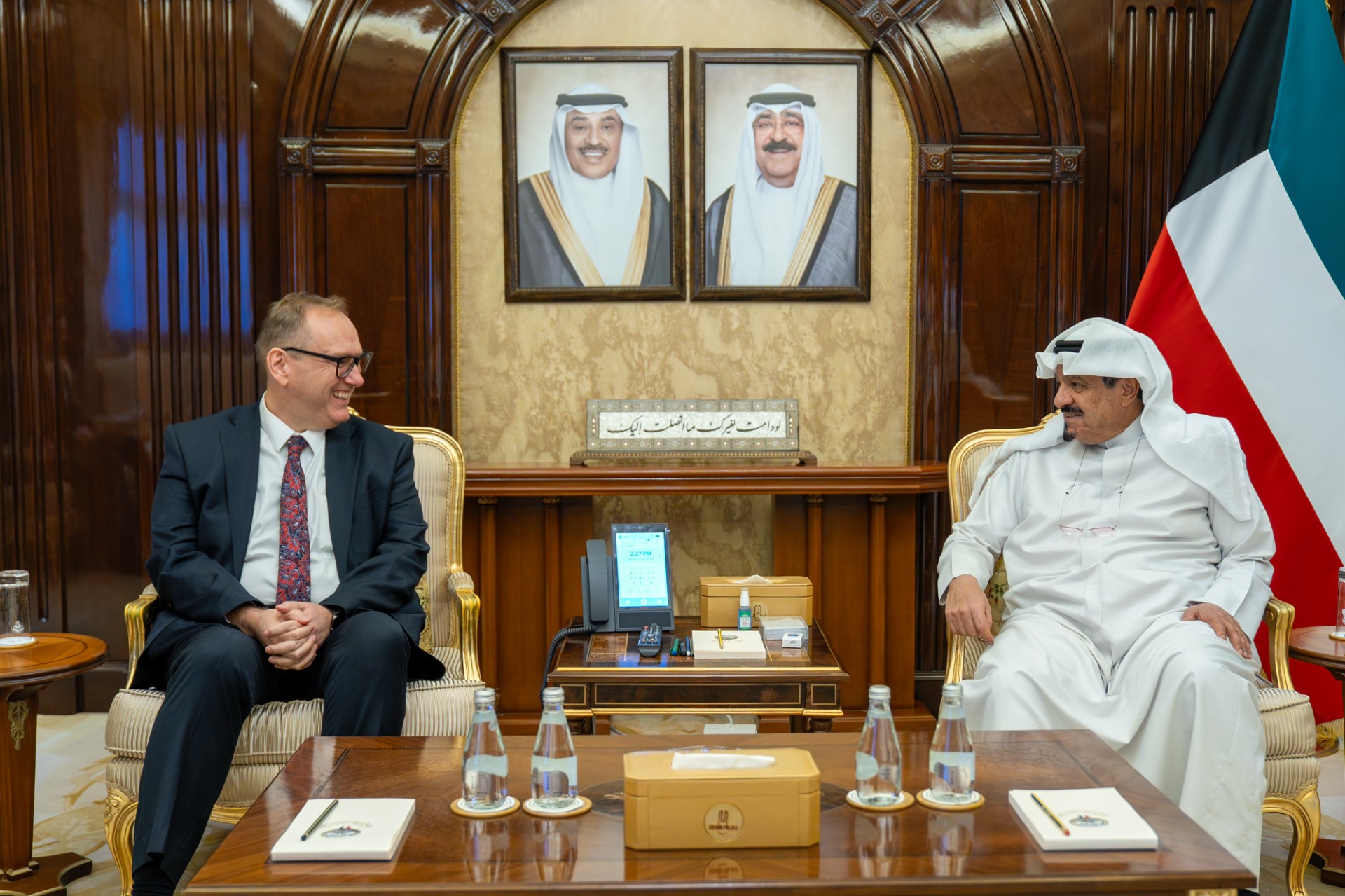 Kuwait PM welcomes OECD team