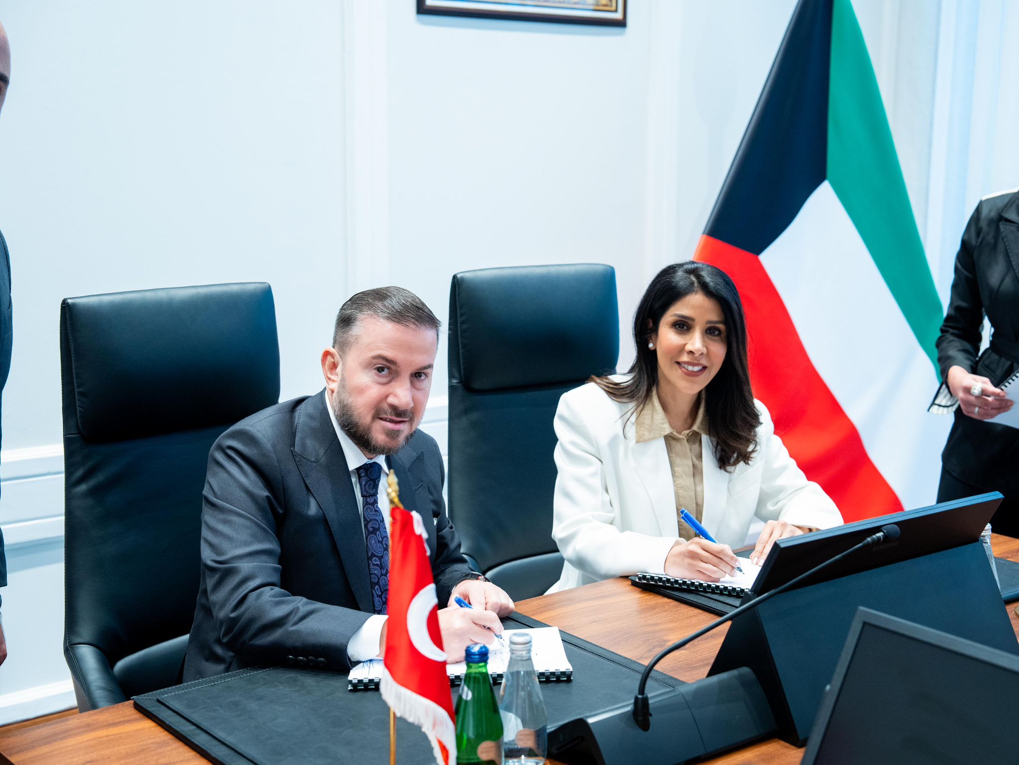 La signature de l'accord sur la station d'épuration de Mutlaa Sud