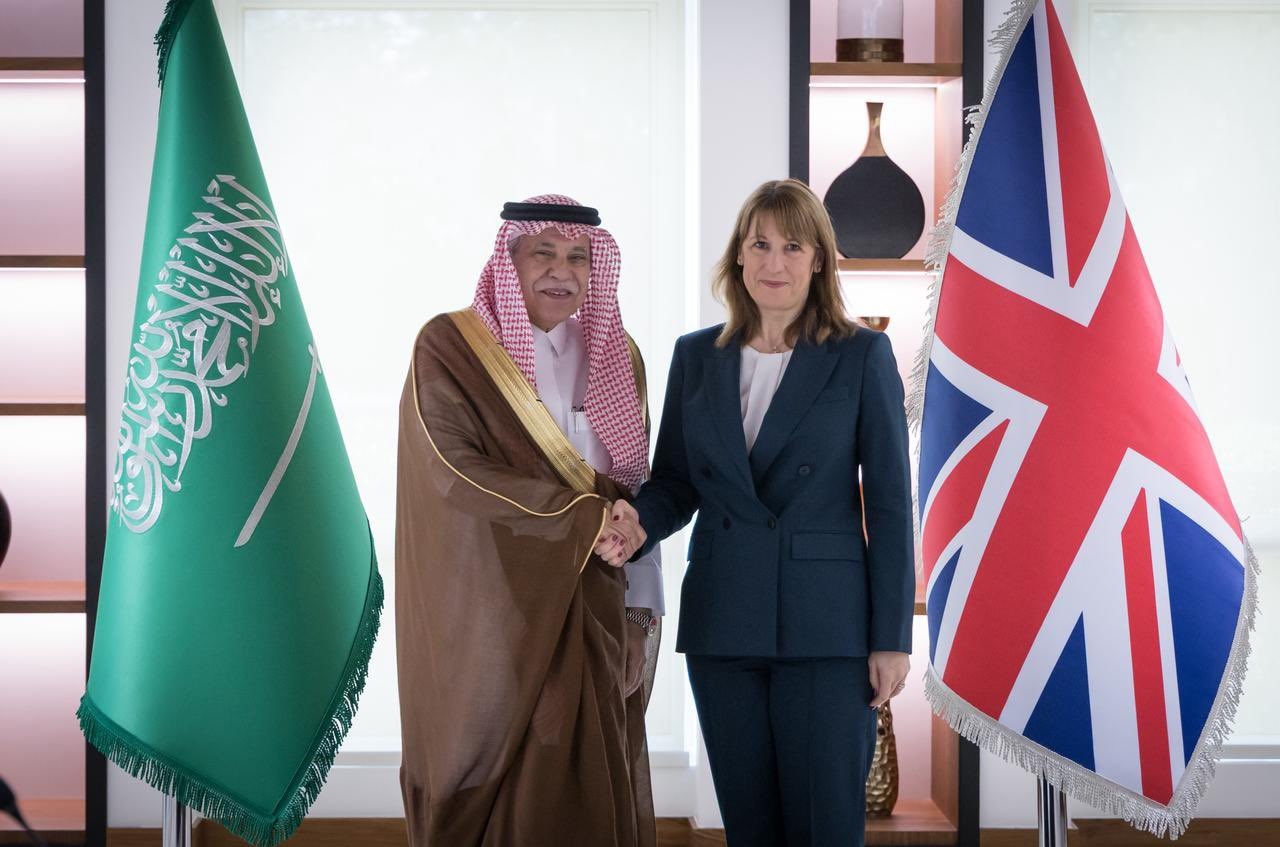 وزير التجارة السعودي يلتقي وزيرة الخزانة البريطانية