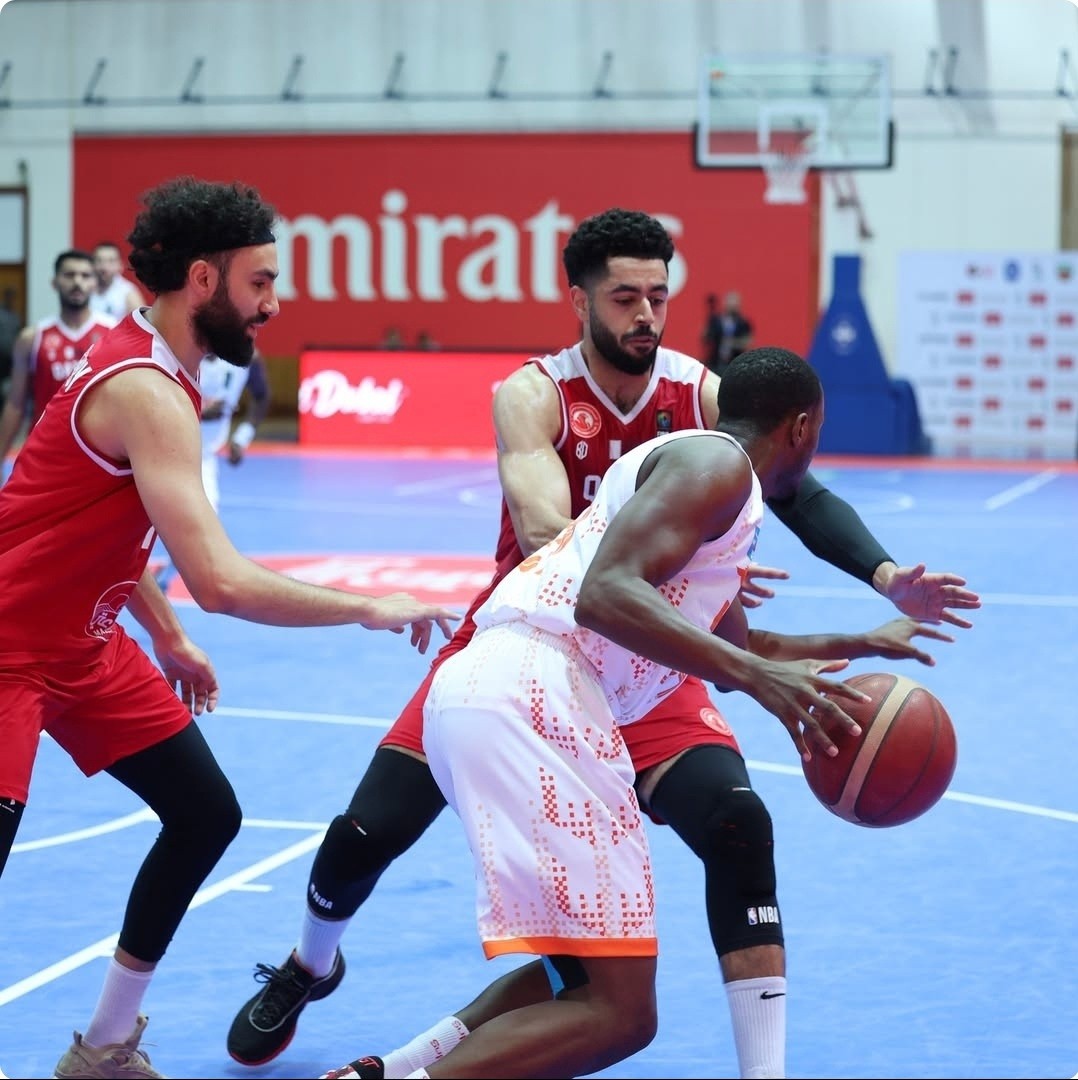 كاظمة الكويتي رابعا بعد خسارته أمام العربي القطري في البطولة العربية للسلة بدبي