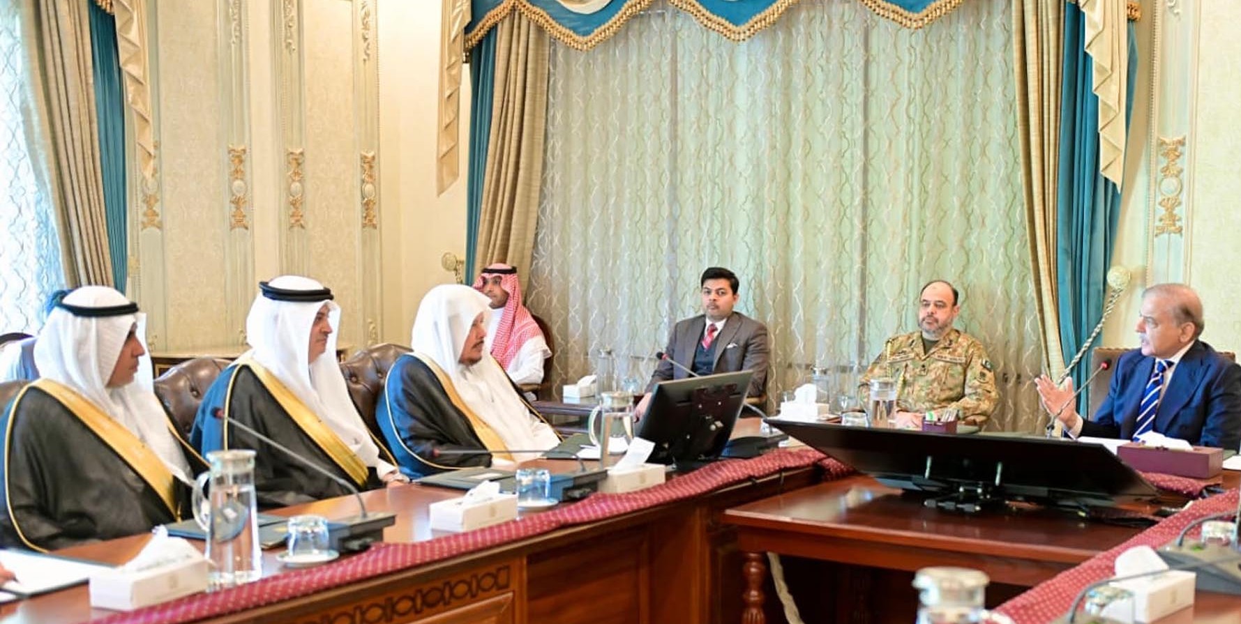 رئيس الوزراء الباكستاني: نأمل أن تعزز اتفاقية الدفاع الإستراتيجي مع السعودية مجمل علاقاتنا