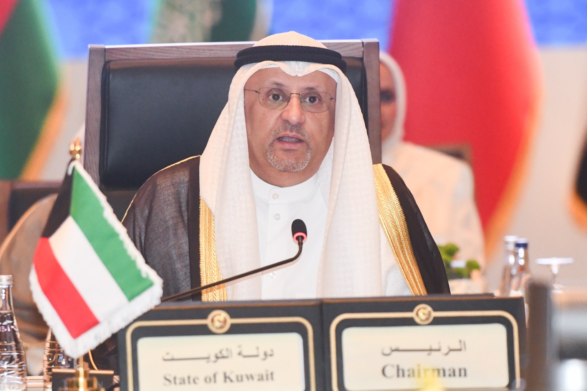 وزير الدولة لشؤون الاتصالات عمر العمر
