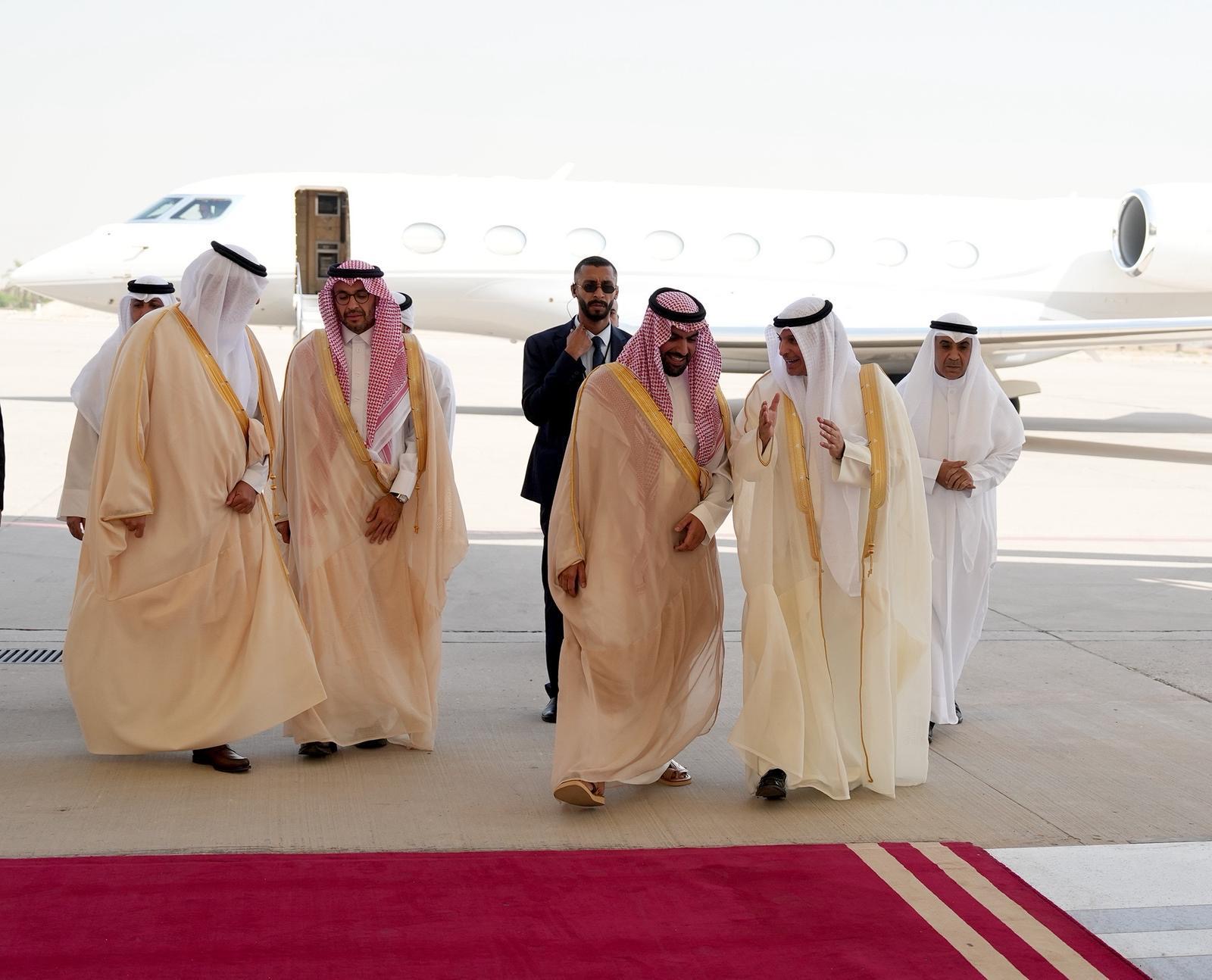 وزير الإعلام في استقبال وزير الثقافة السعودي