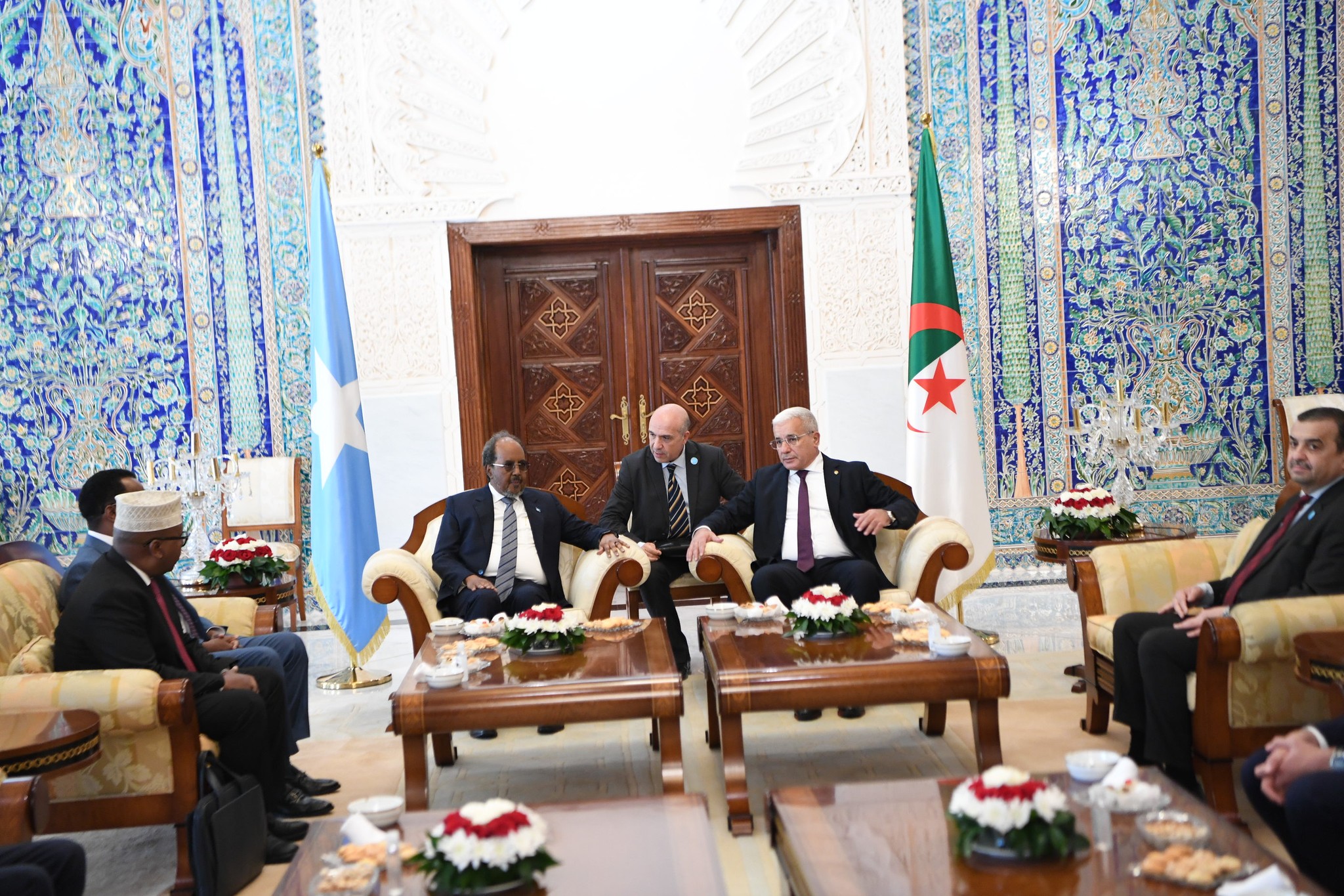 رئيس المجلس الشعبي الوطني (البرلمان) إبراهيم بوغالي يستقبل الرئيس الصومالي حسن شيخ محمود