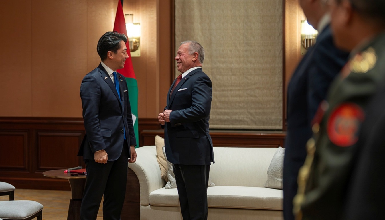 Japanese Defense Minister Shinjiro Koizumi and Jordanian King Abdullah II