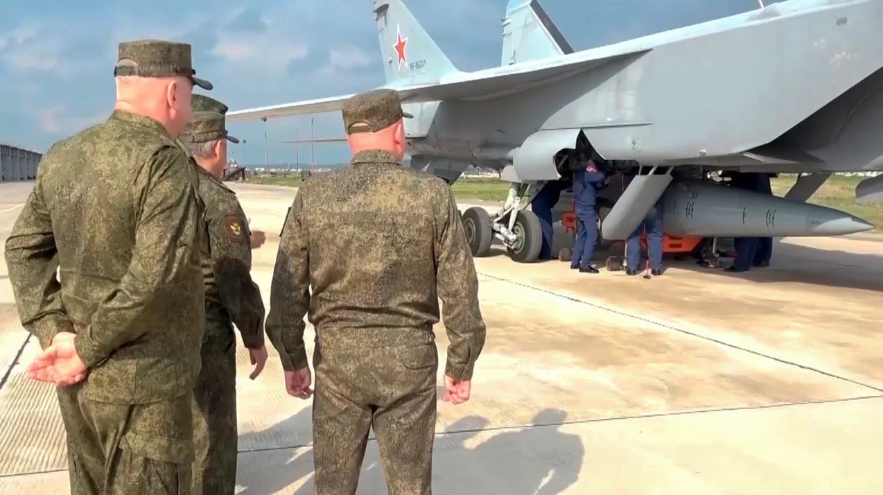 روسيا: إحباط عملية أوكرانية - بريطانية لخطف مقاتلة (ميغ-31) مزودة بصواريخ كينجال                                                                                                                                                                          