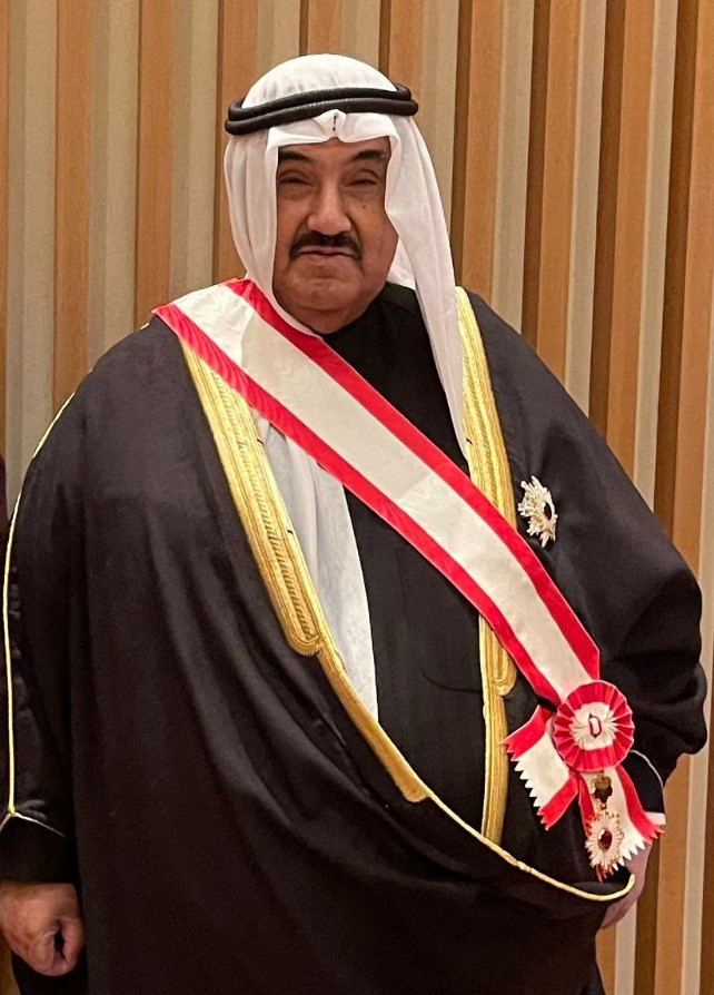 Son Altesse Cheikh Nasser Al-Mohammed reçoit le Grand Cordon de l'Ordre du Soleil Levant