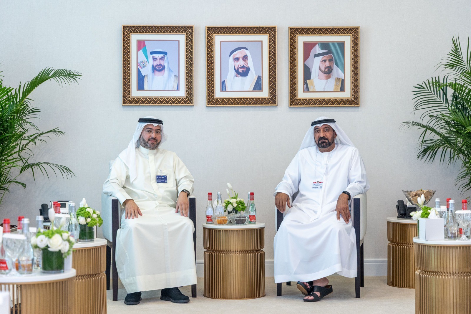 رئيس هيئة الطيران المدني يبحث مع رئيس طيران الإمارات تعزيز الشراكات الفنية والتشغيلية