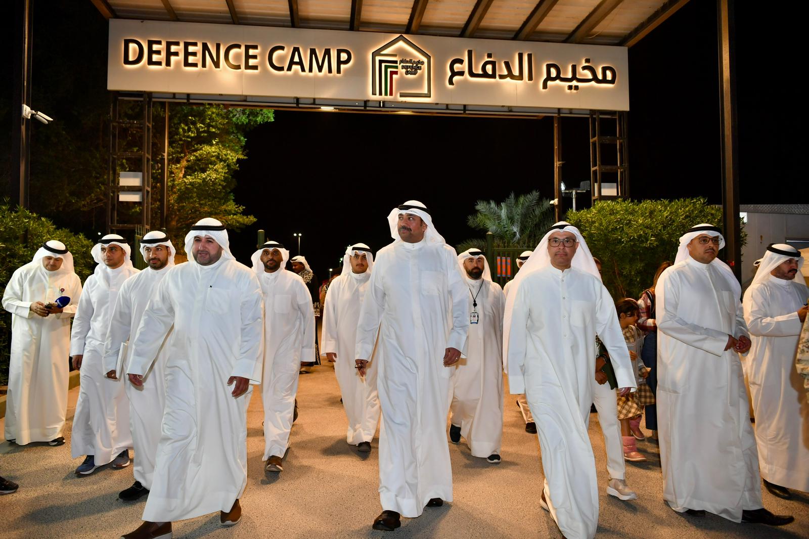 وزير الدفاع يفتتح المخيم الربيعي لوزارة الدفاع