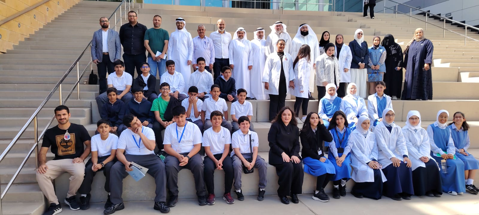 (ملست آسيا) ينظم زيارة علمية للطلبة المشاركين بالمعرض الكويتي الفرنسي الـ19 لمركز علوم البحار                                                                                                                                                             