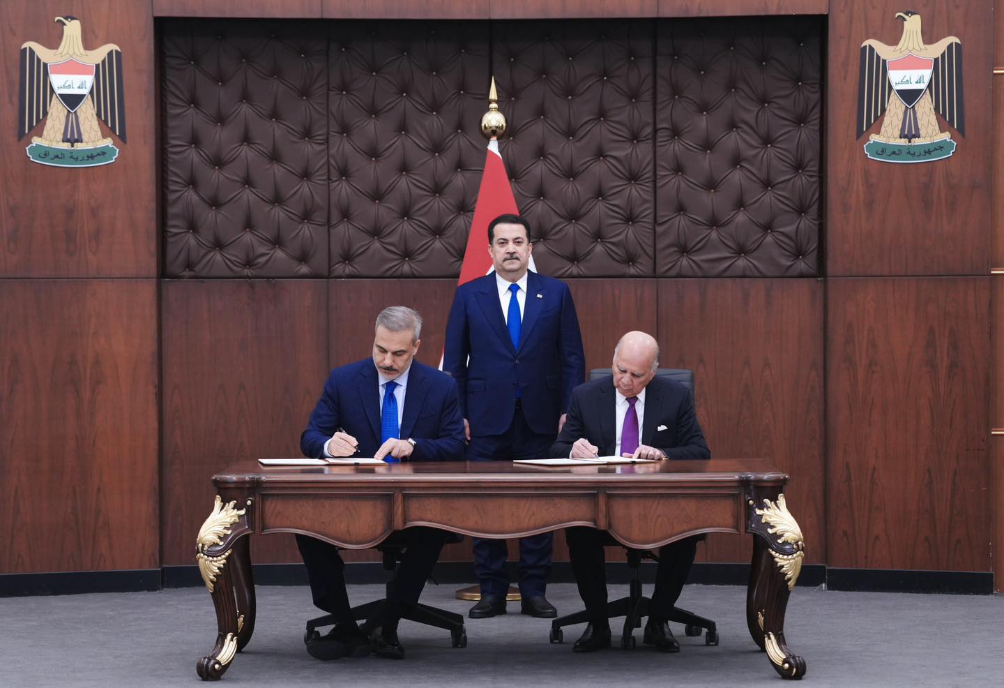 Iraq and Turkiye sign framework support agreement on water issues