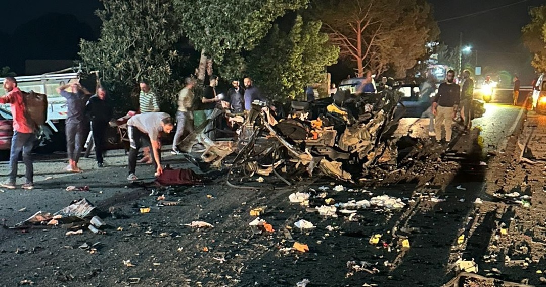 مقتل شخص في غارة جوية للاحتلال الاسرائيلي على سيارة عند اطراف بلدة (فرون) جنوبي لبنان