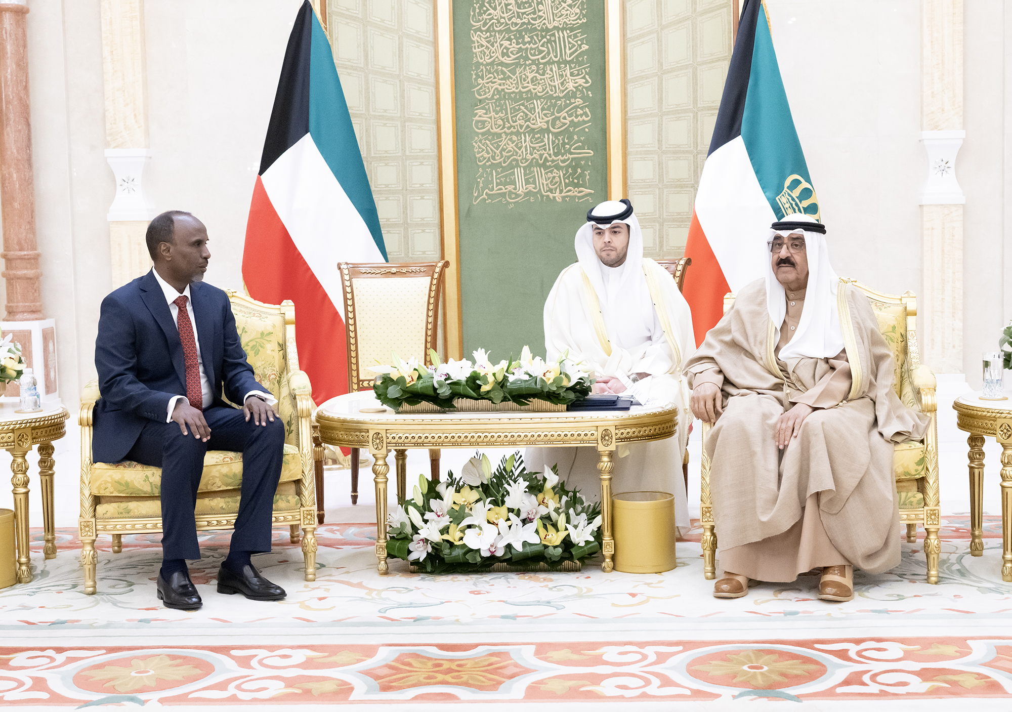 حضرة صاحب السمو أمير البلاد الشيخ مشعل الأحمد الجابر الصباح يتسلم أوراق اعتماد سفير جيبوتي