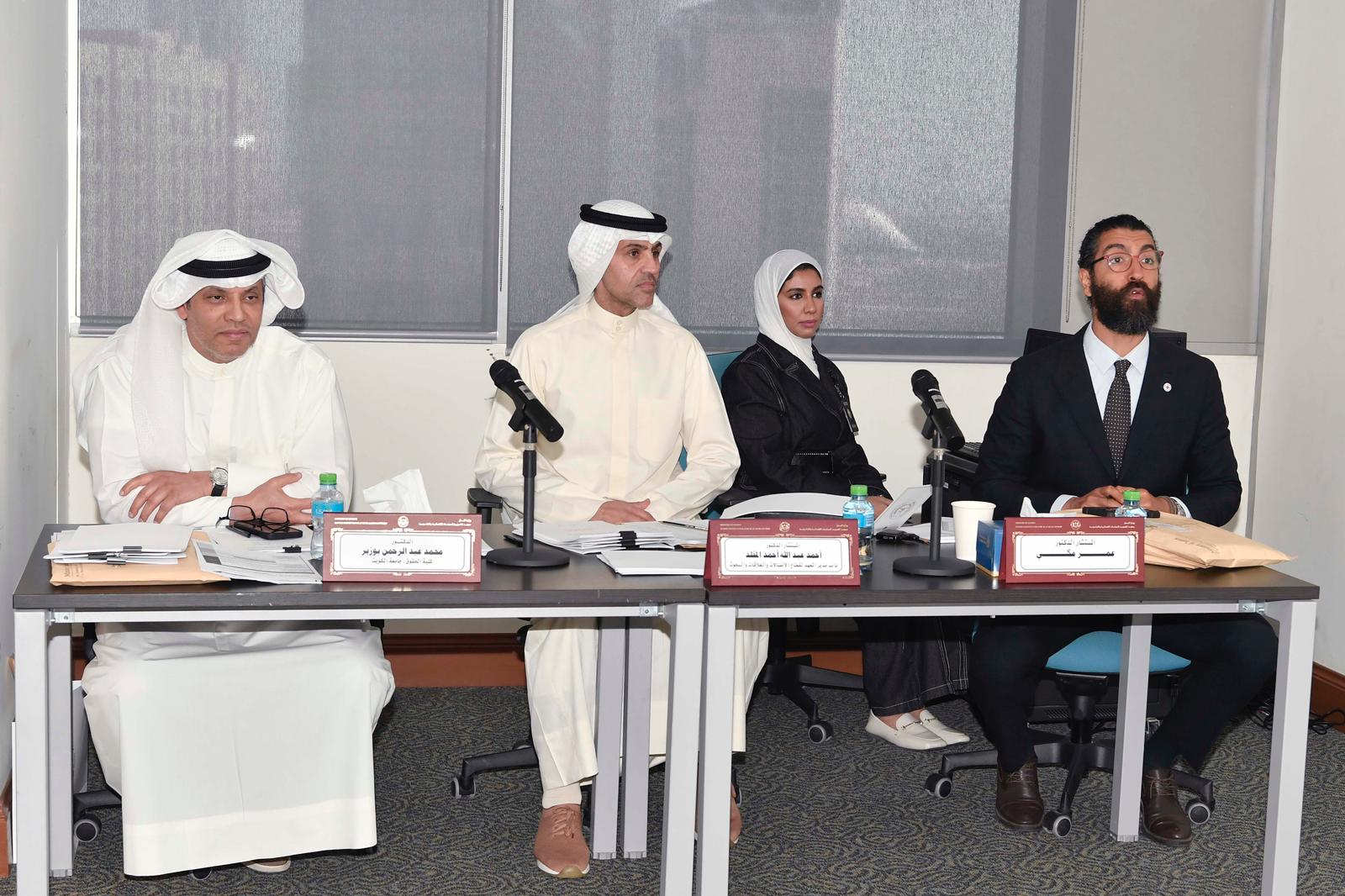 مشاركون بالبرنامج التدريبي (إعداد مدرب وطني معتمد في القانون الدولي الإنساني)