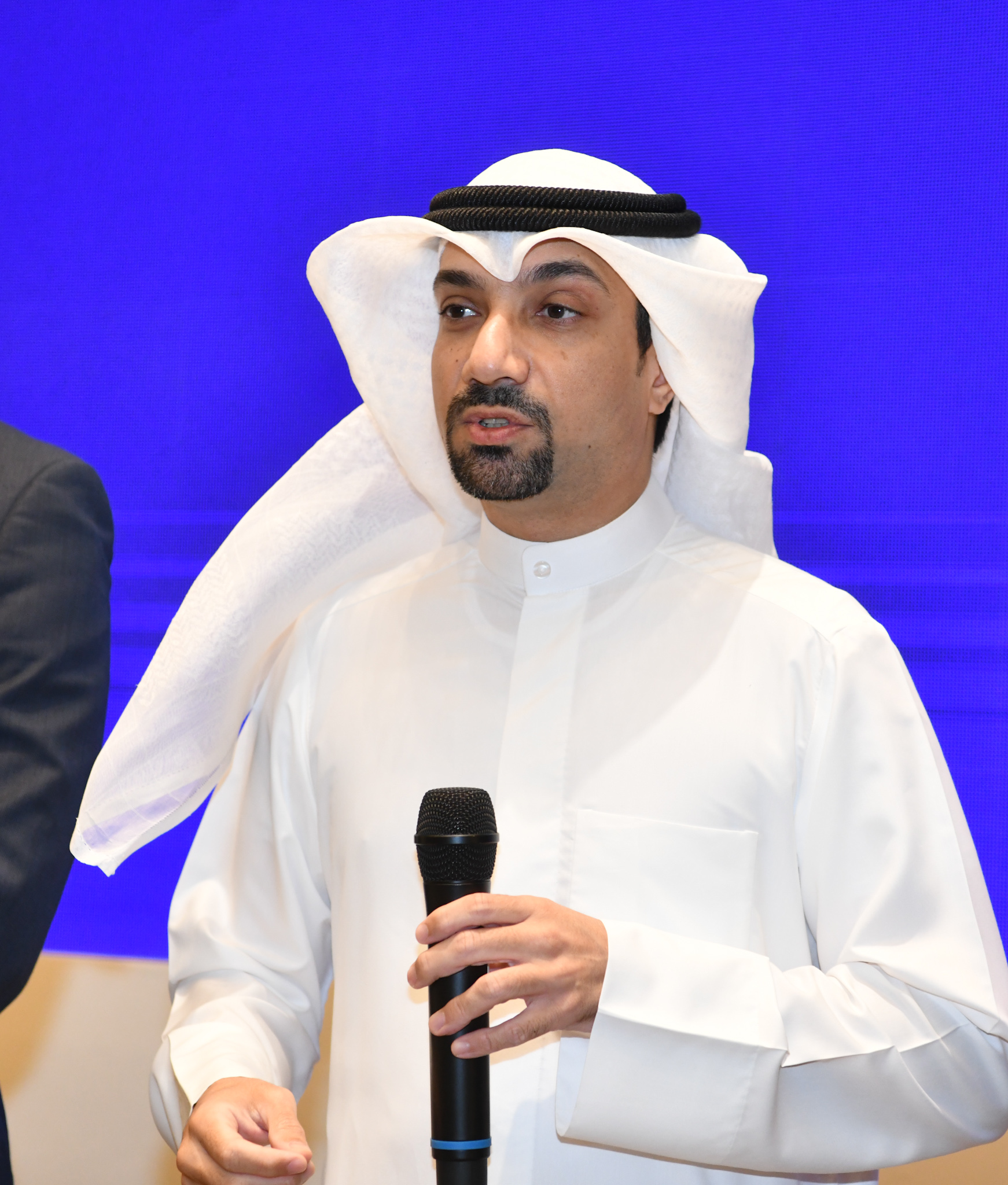 مدير المركز الإقليمي لمنظمة حلف شمال الأطلسي (ناتو) ومبادرة إسطنبول للتعاون المستشار عماد الكندري يلقي كلمة في ختام الدورة