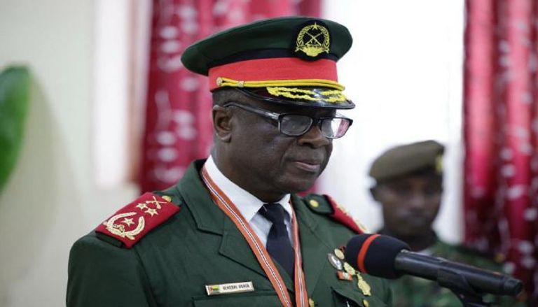 Guinea-Bissau Gen. sworn in as transitional pres.