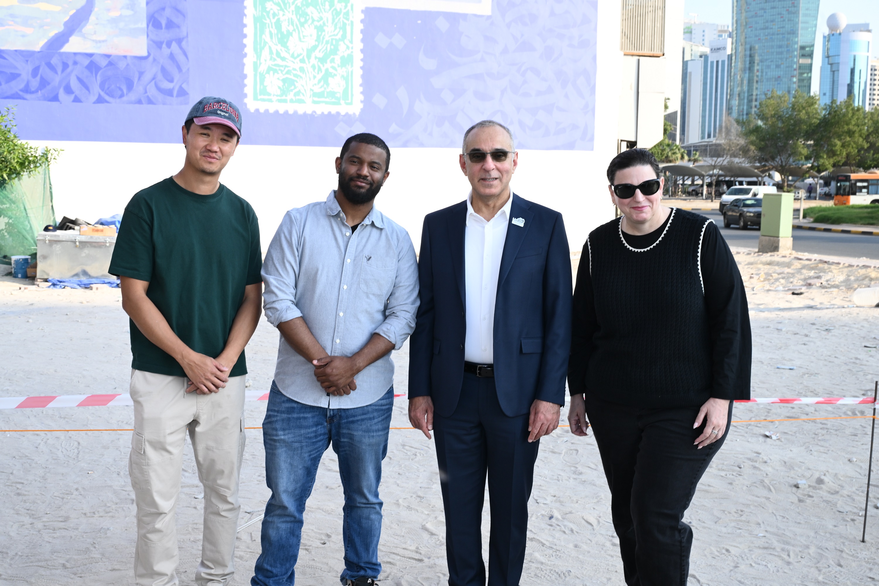 السفيرة الكندية وامين عام المجلس الوطني والفنانان الكويتي والكندي