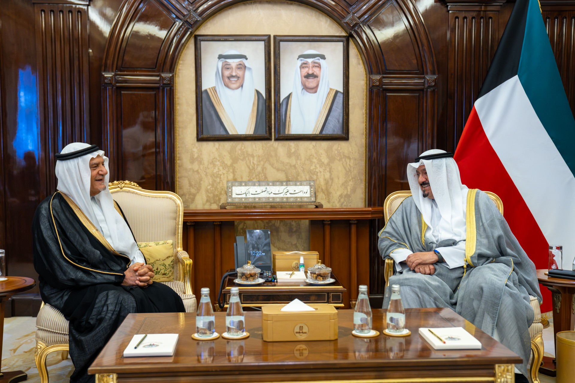 Kuwait PM receives Oxford Centre for Islamic Studies Board of Trustees