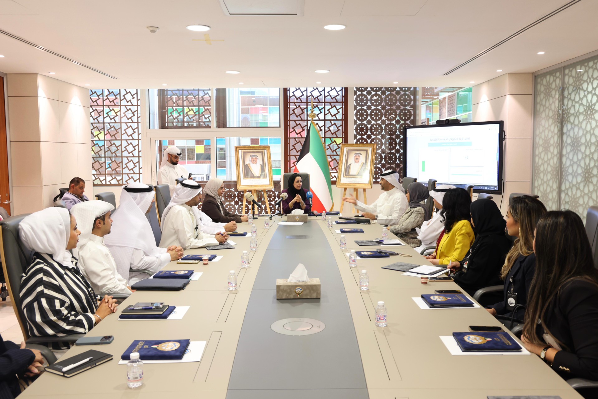 جانب من المؤتمر الصحفي لوزارة التجارة والصناعة للإعلان عن استكمال الربط الإلكتروني بالمشاريع الممولة من الصندوق الوطني