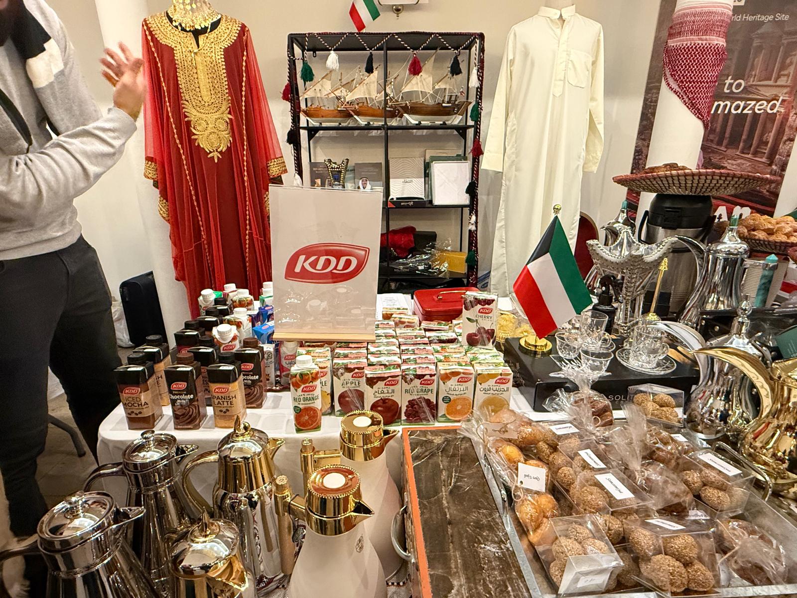 Kuwait embassy partakes in APWA charity bazaar in Brussels
