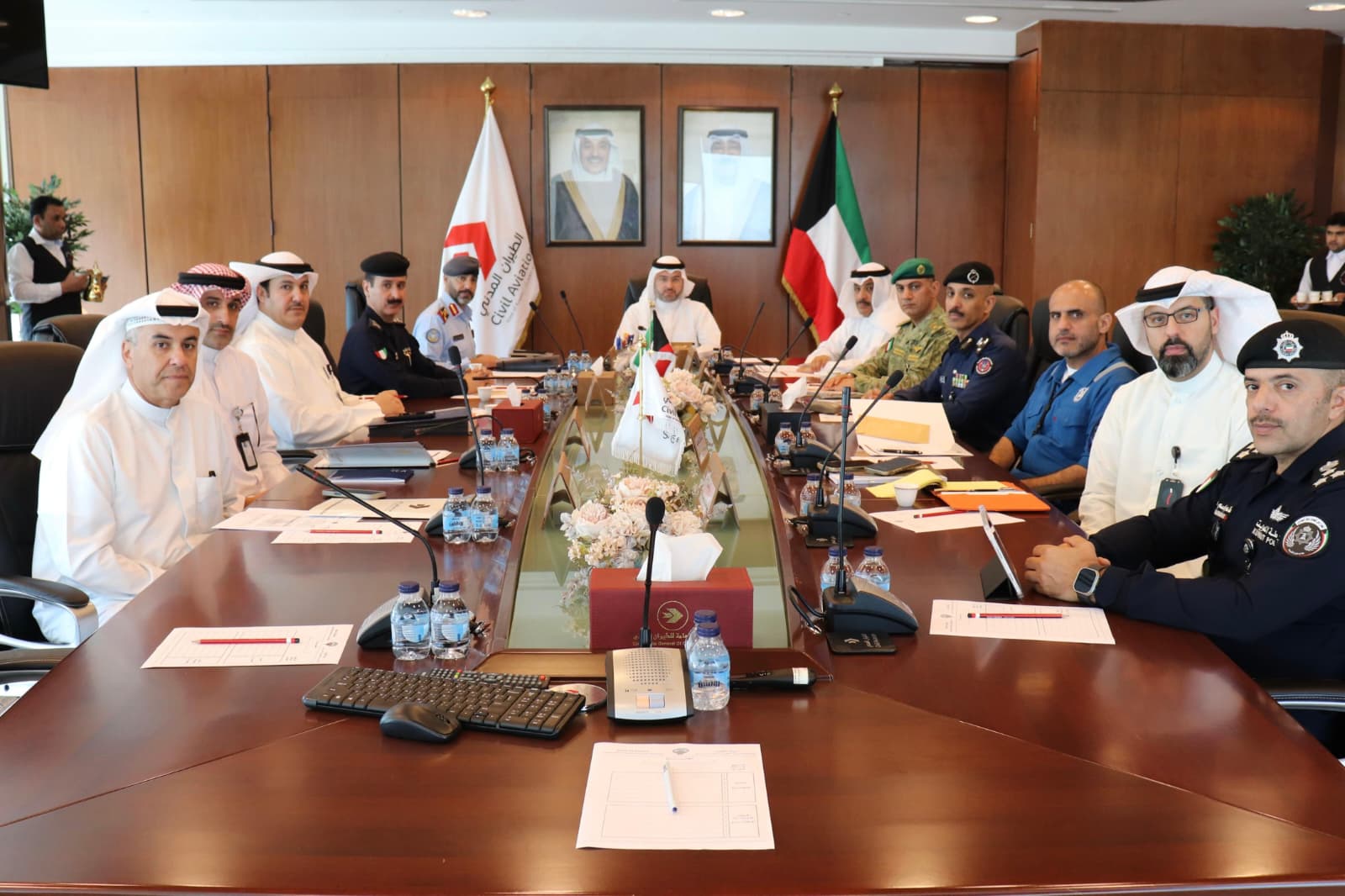 (اللجنة العليا للانقاذ) برئاسة رئيس الطيران المدني الشيخ حمود المبارك الحمود الصباح تبحث سبل تعزيز التنسيق والجاهزية في حالات الطوارئ الجوية