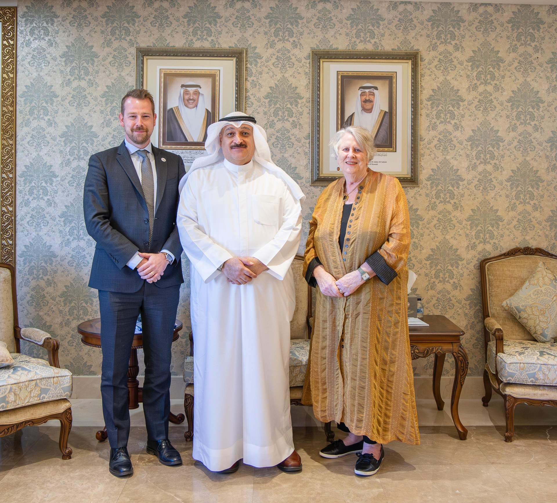 وزير الصحة الدكتور أحمد العوضي مع رئيسة مجلس إدارة الصندوق العالمي لمكافحة الإيدز والسل والملاريا روزلين موراوتا