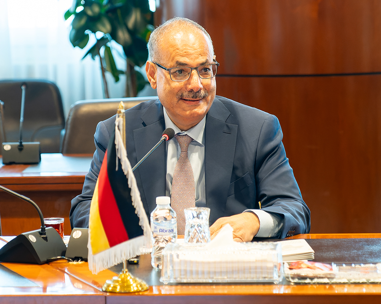 الأمين العام لغرفة التجارة والصناعة العربية - الألمانية عبدالعزيز المخلافي