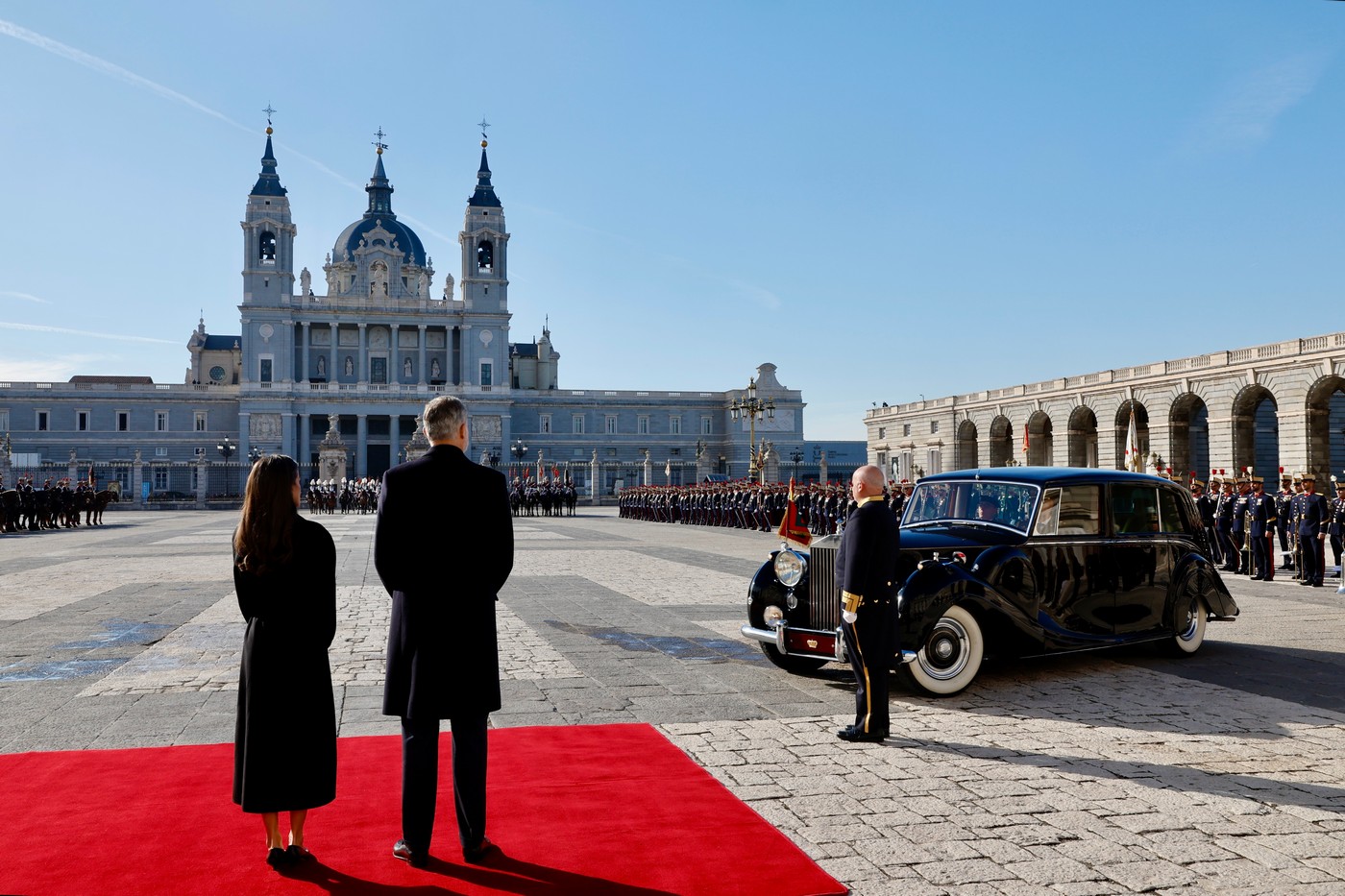 King of Spain meets Sultan of Oman