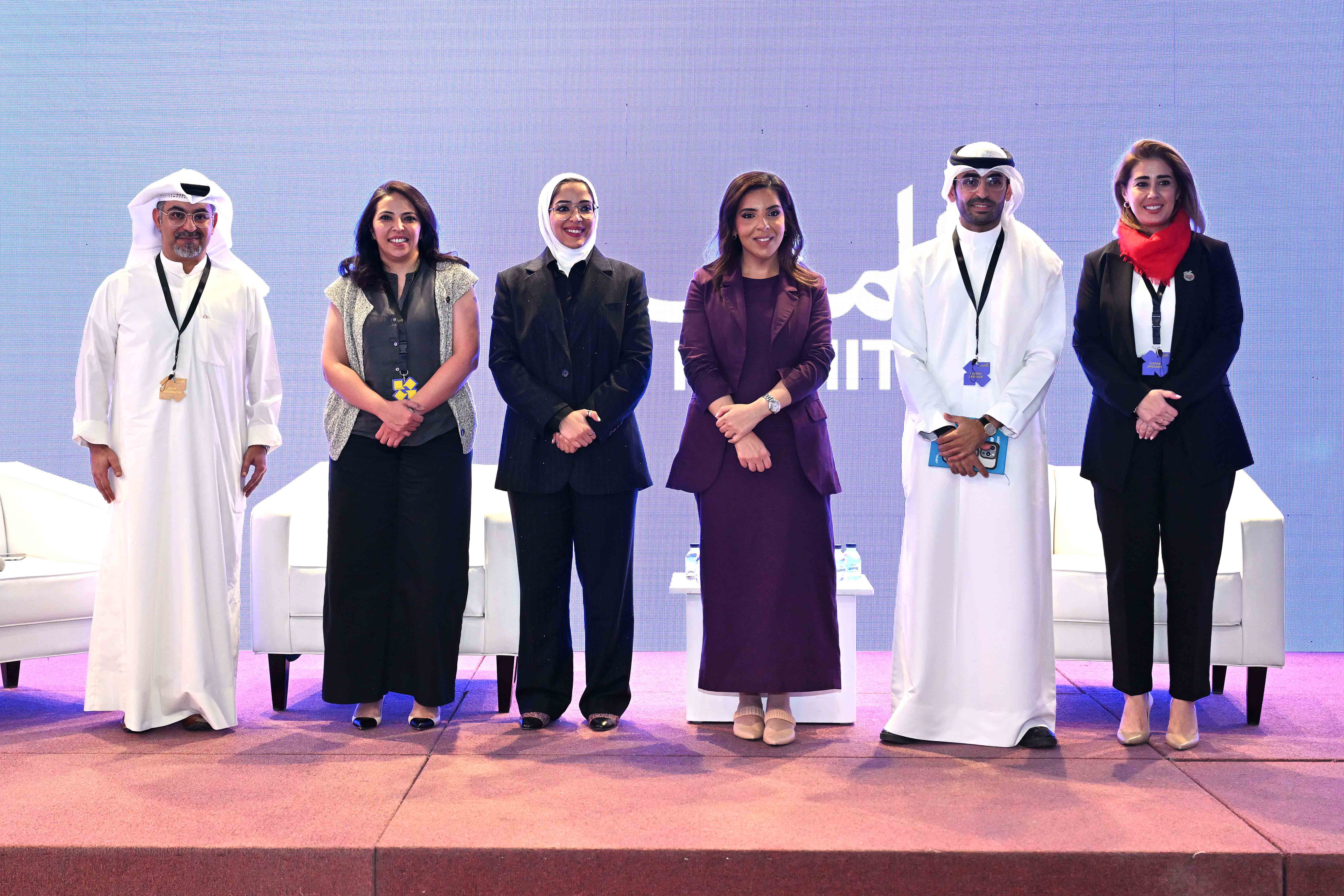 لقطة جماعية خلال الملتقى