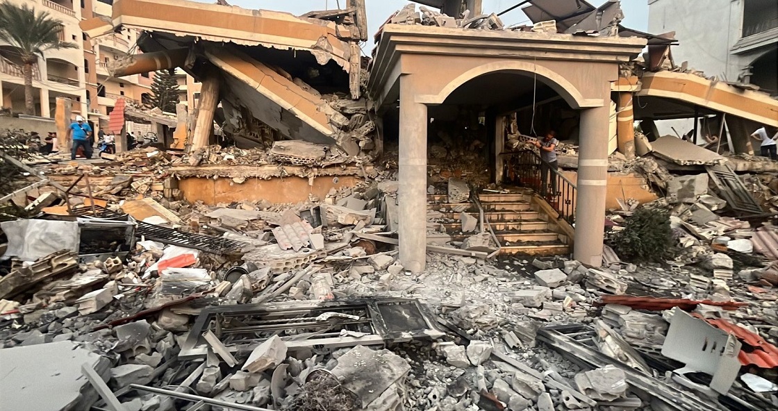 Israeli occupation aircraft launch violent air raids on towns in southern Lebanon