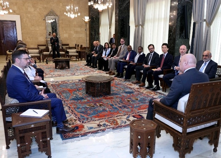 الرئيس اللبناني جوزاف عون خلال استقباله وفد البنك الدولي
مدير البنك الدولي في الشرق الاوسط